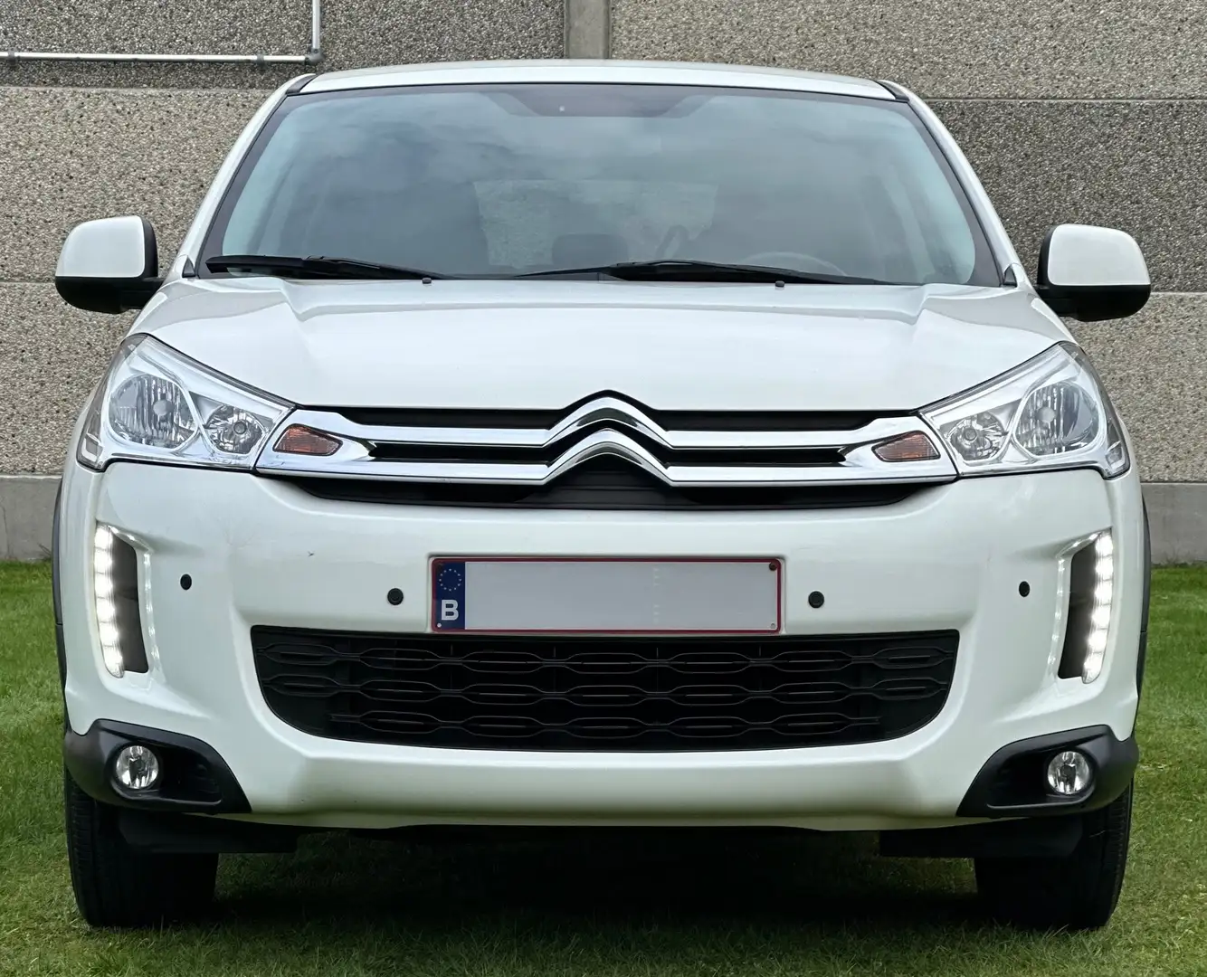 Citroen C4 Aircross 1.6i 2WD Exclusive Bílá - 2