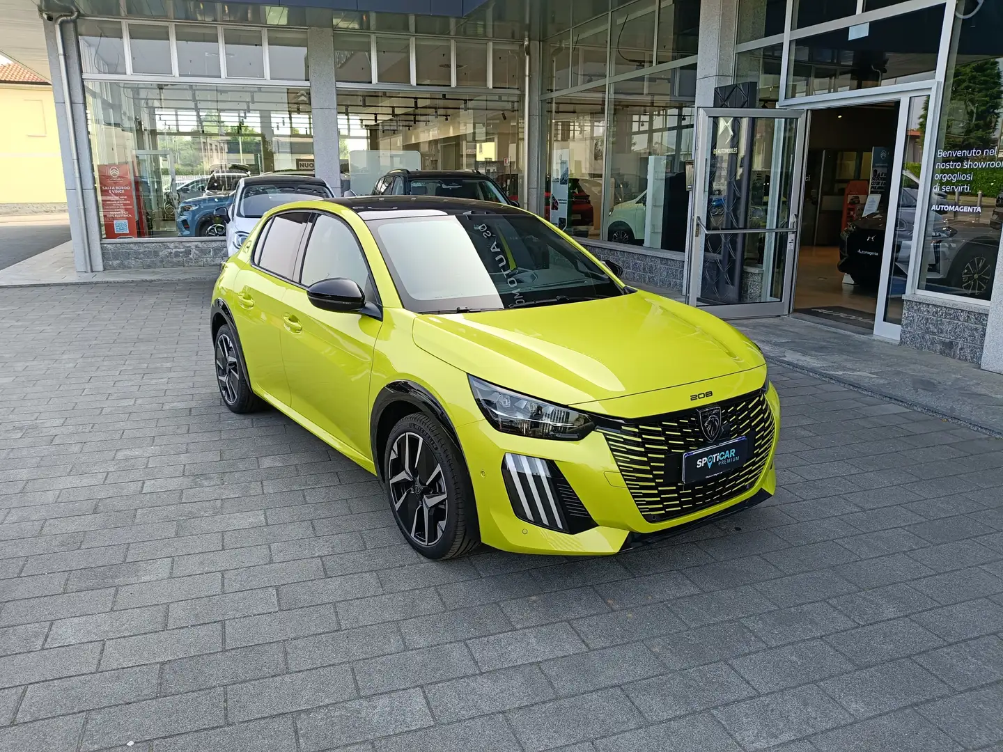 Peugeot 208 1.2 PureTech 100cv GT + TETTO VETRO KM ZERO Giallo - 1