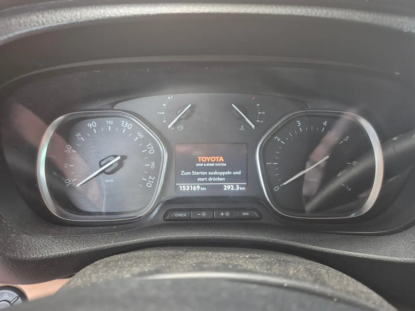 Toyota Proace Proace 2,0-l-D-4D L1 (8-Si.) Verso Family Comfort - 2