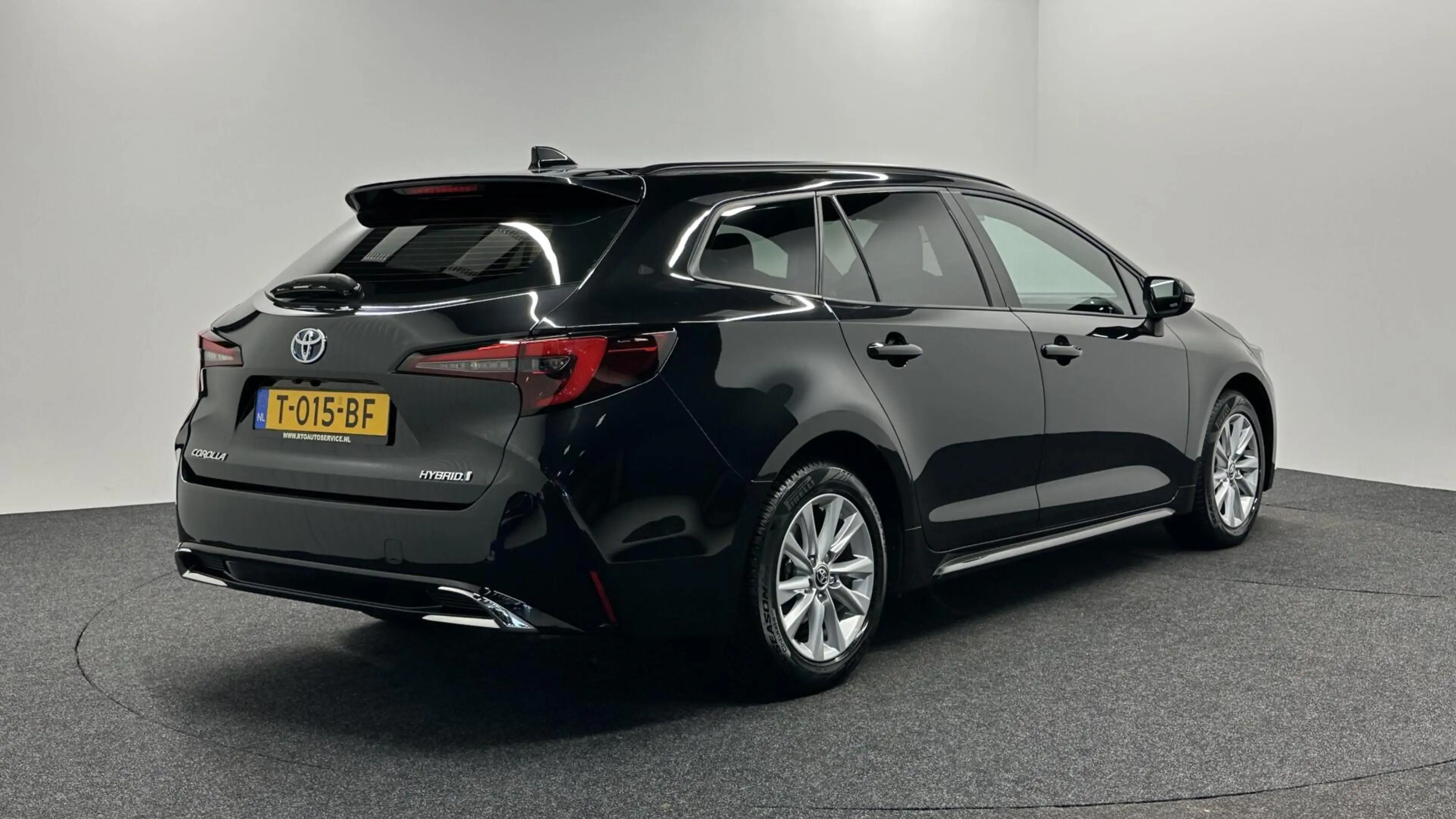 Toyota Corolla Touring Sports Hybrid 140 Active CAMERA CARPLAY NA — photo 5