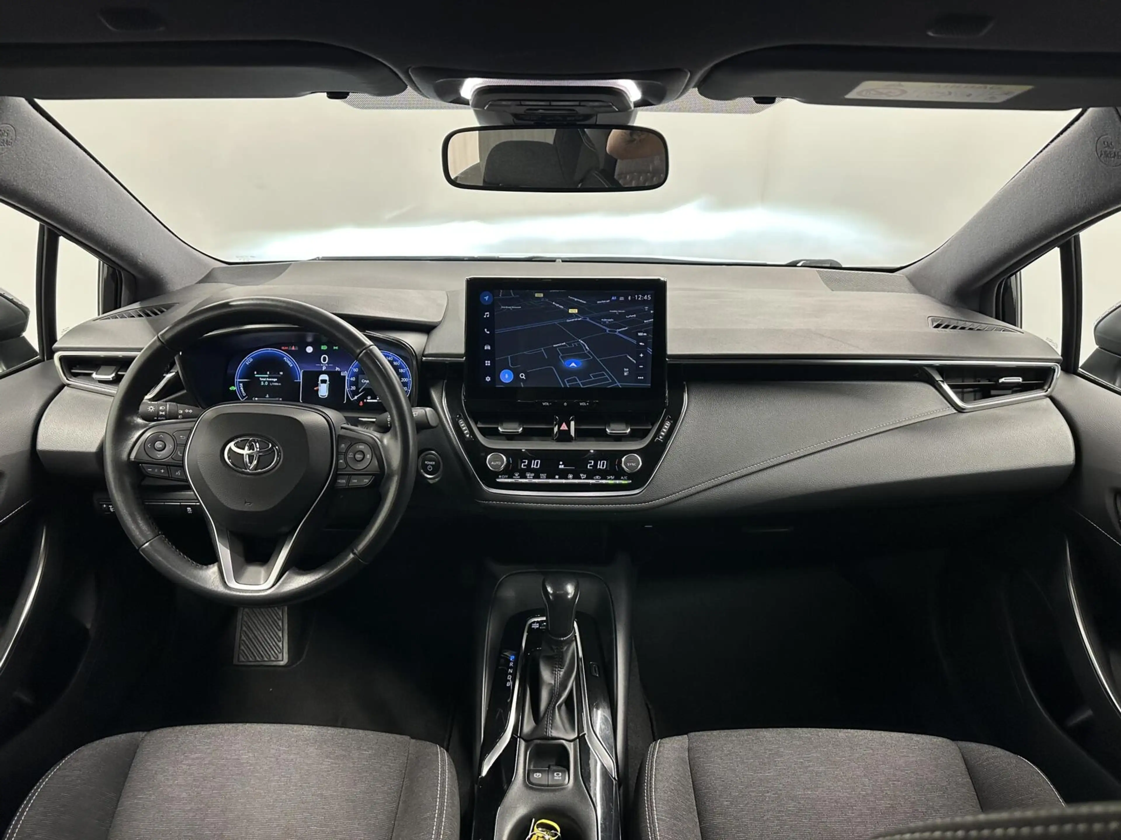 Toyota Corolla Touring Sports Hybrid 140 Active CAMERA CARPLAY NA — photo 2