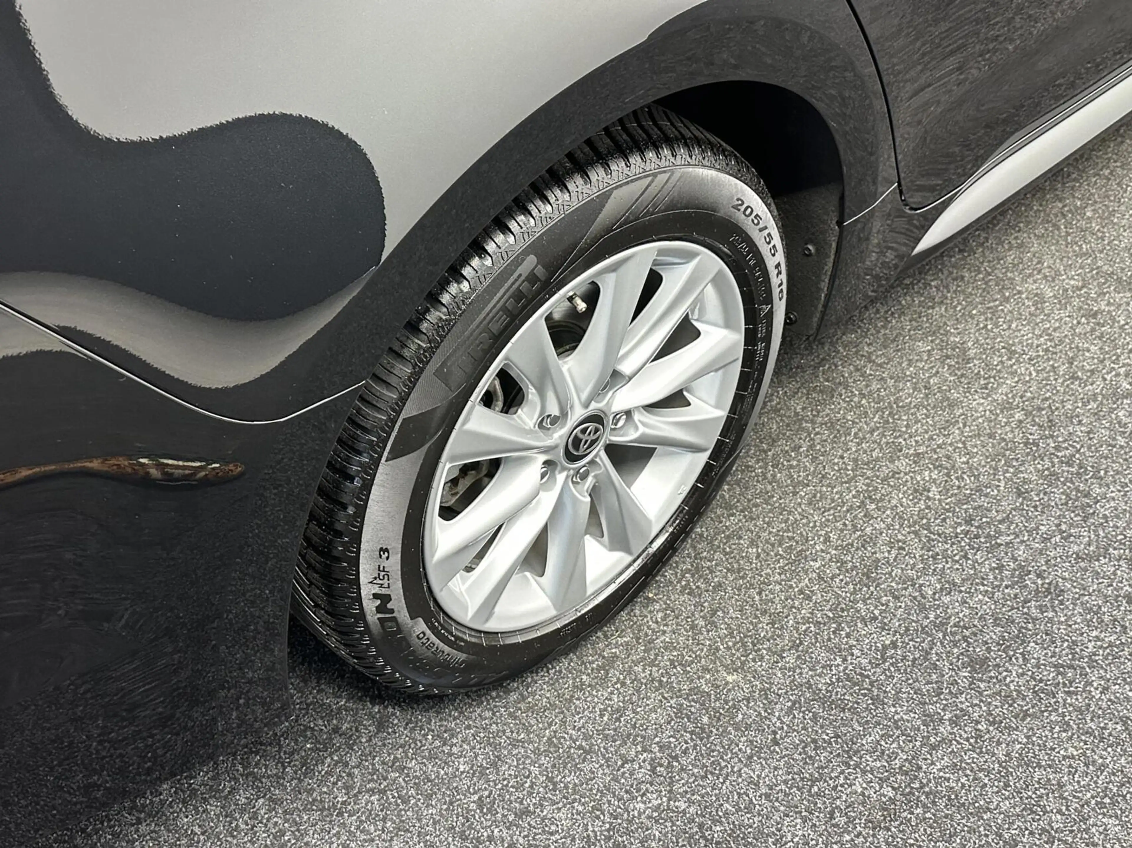 Toyota Corolla Touring Sports Hybrid 140 Active CAMERA CARPLAY NA — photo 11