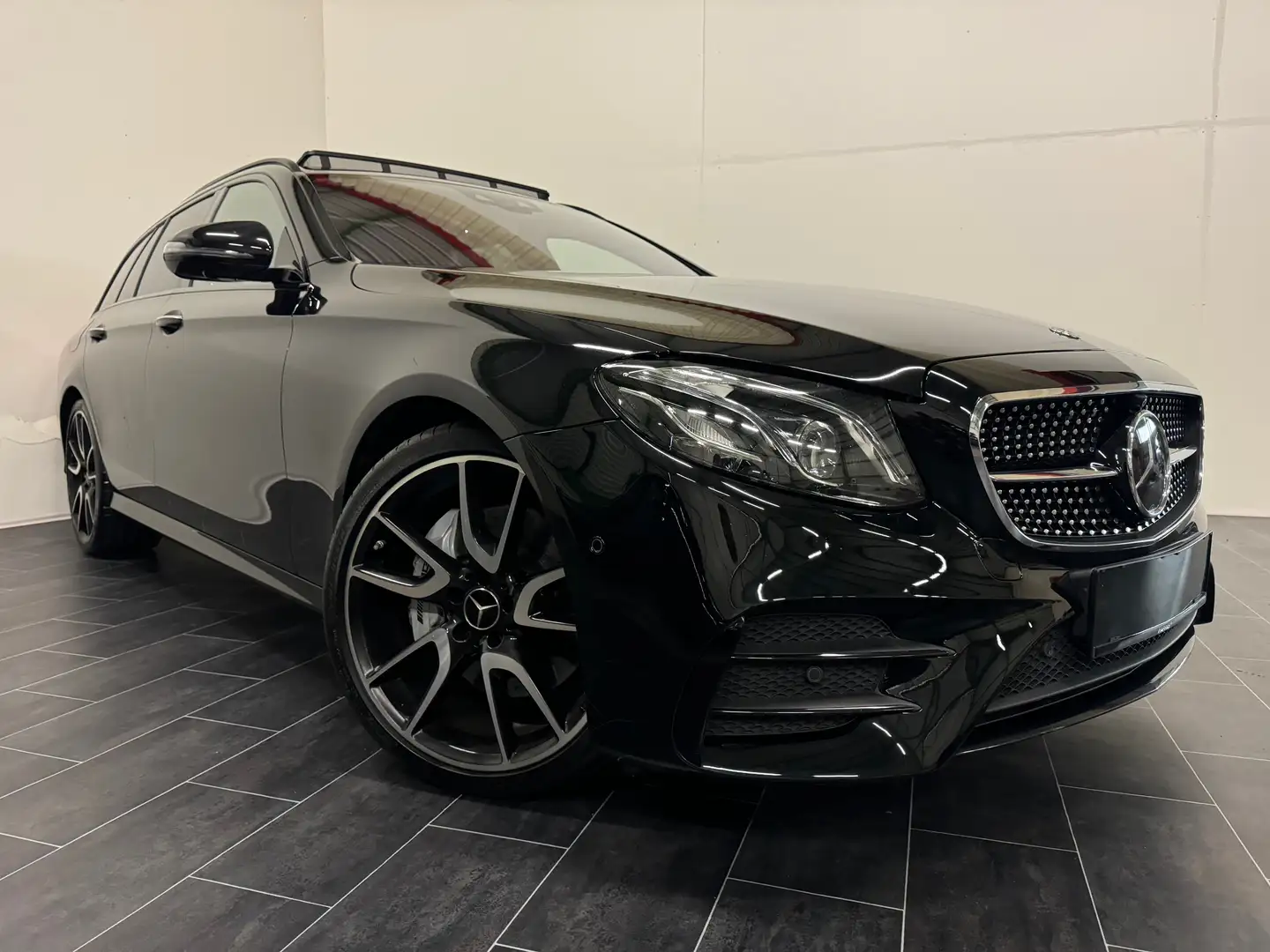 Mercedes-Benz E 43 AMG **Luftfahrwerk-Standheizung-Pano-LED-Rote Gurte** Nero - 2