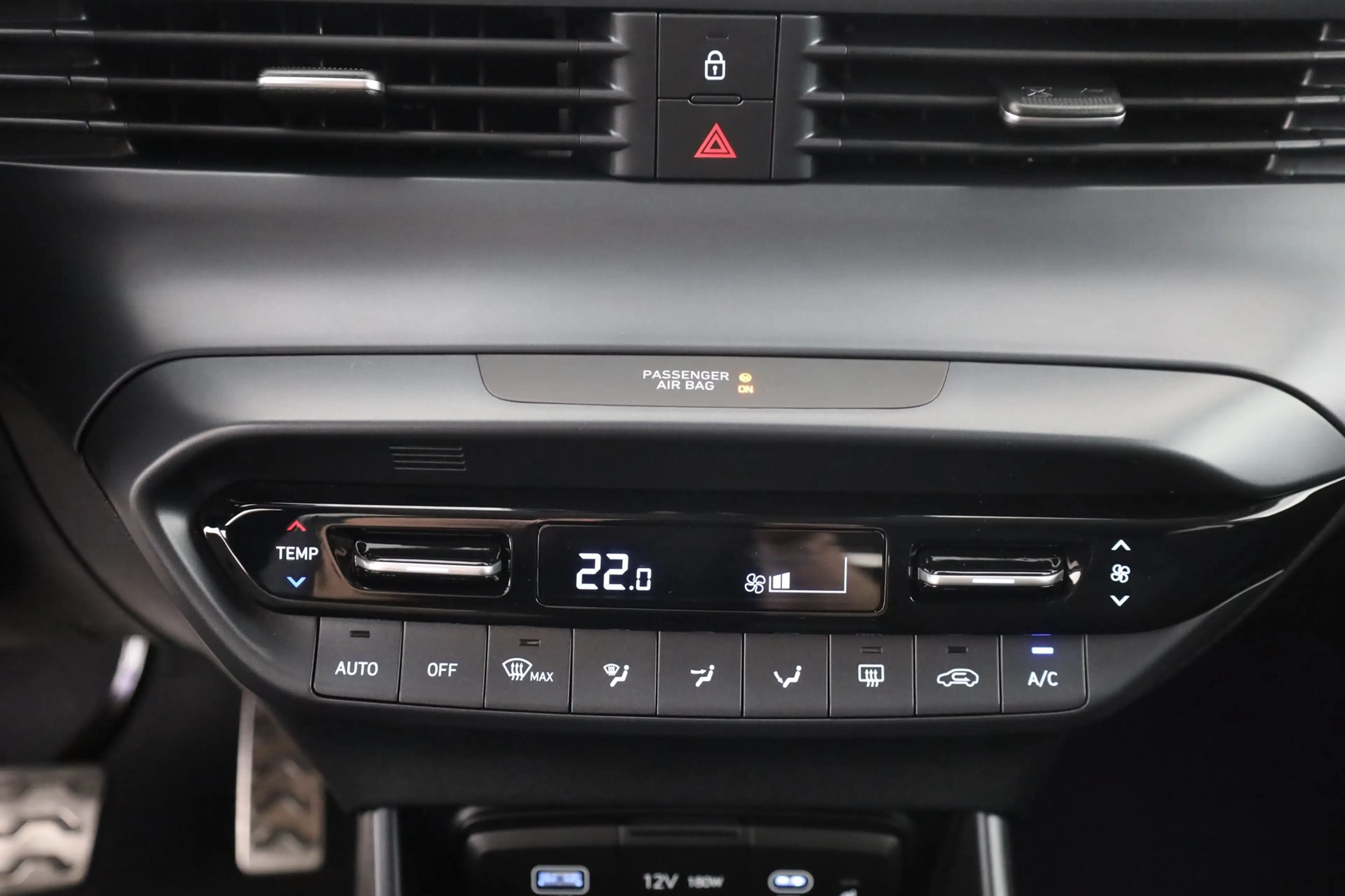 Hyundai BAYON Bayon 1.0T-GDI Aut. LED ACC Navi Kamera — photo 12