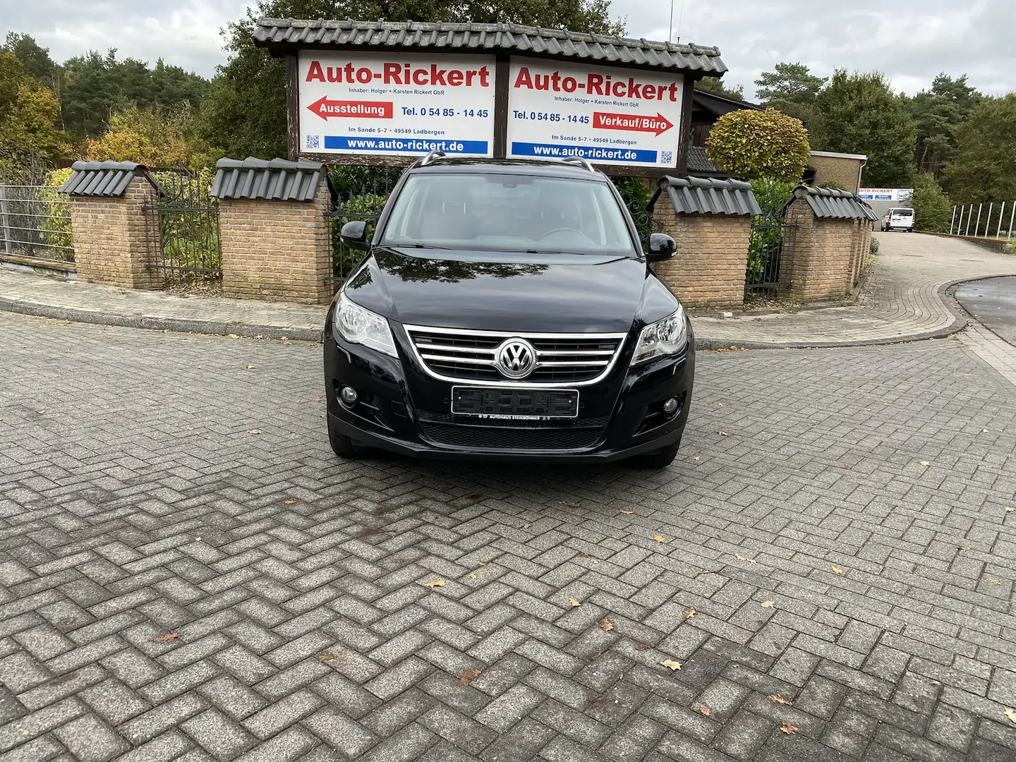 Volkswagen Tiguan Team, AHK, Klima, PDC, SIHZ Schwarz - 2