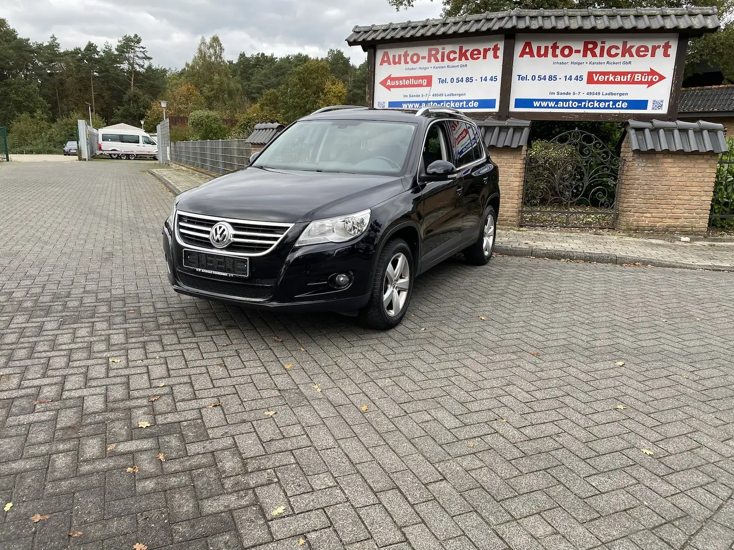 Volkswagen Tiguan Team, AHK, Klima, PDC, SIHZ Schwarz - 1