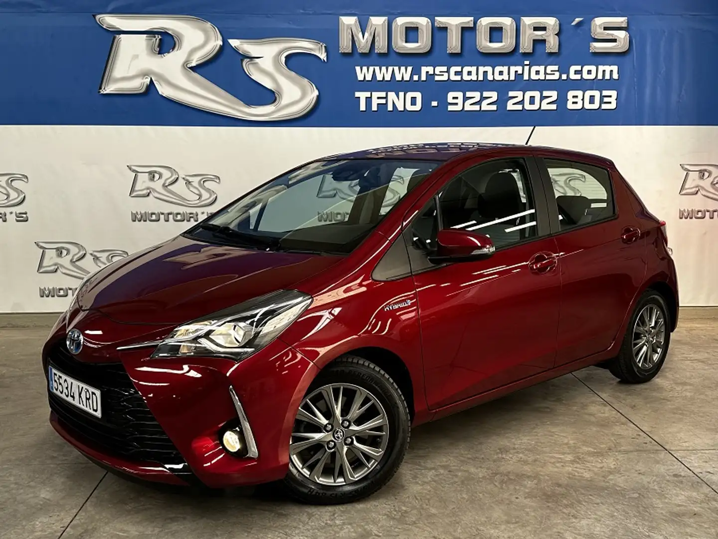 Toyota Yaris 100H 1.5 Active Tech Paars - 1