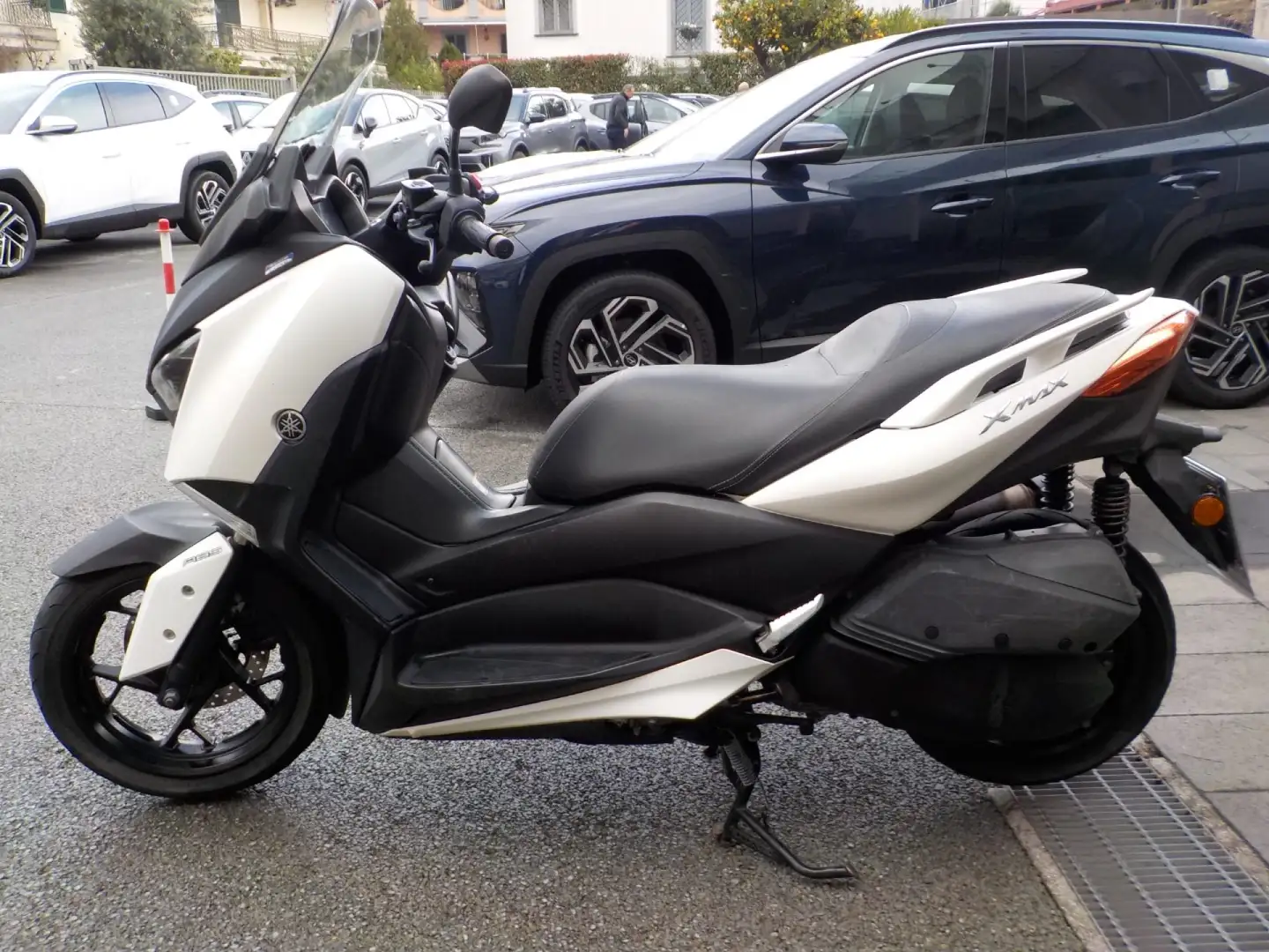 Yamaha X-Max 300 Anno 2017 Blanc - 2