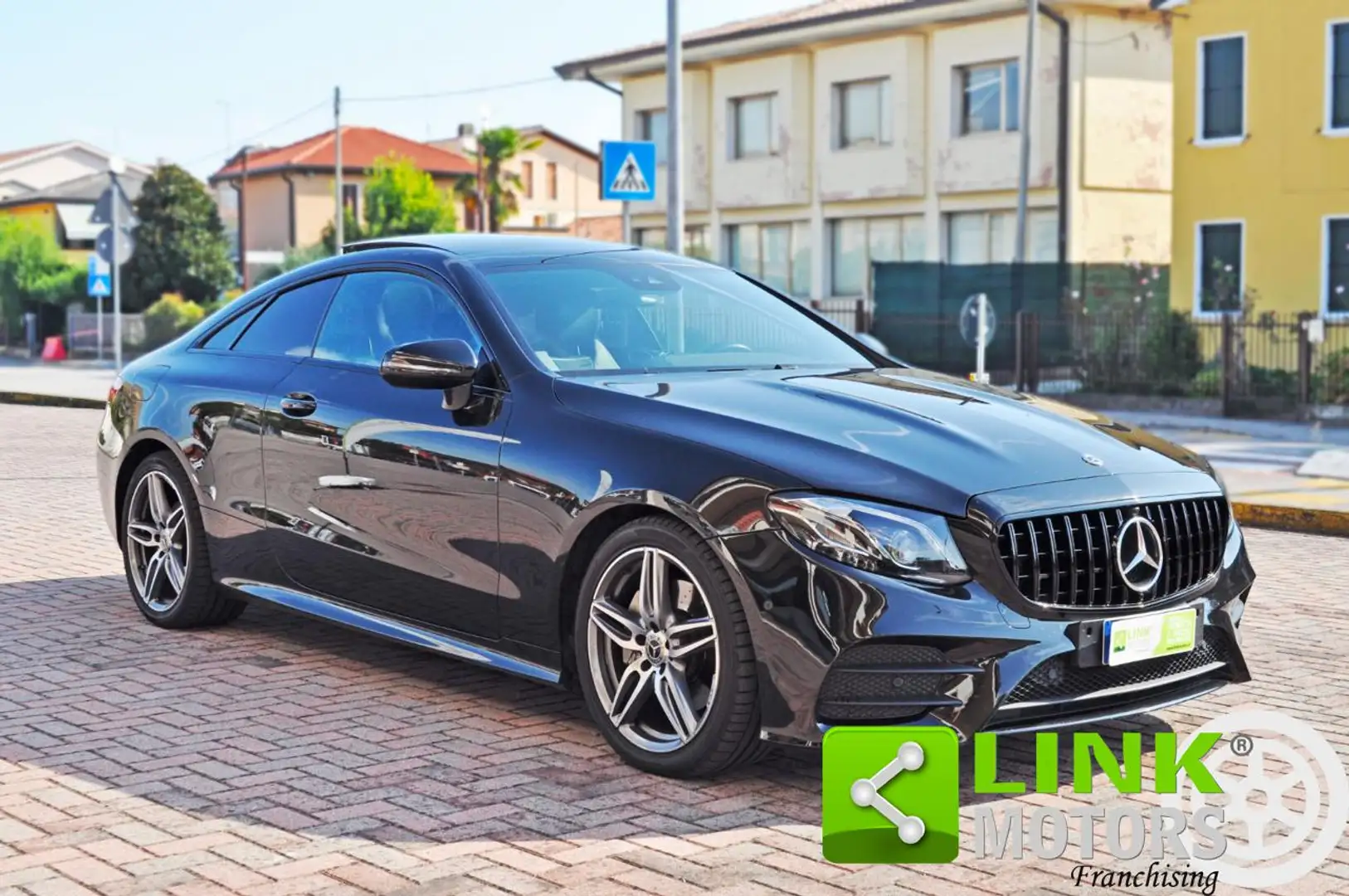 Mercedes-Benz E 300 d Premium AMG night edition 245cv G-Tronic Noir - 1