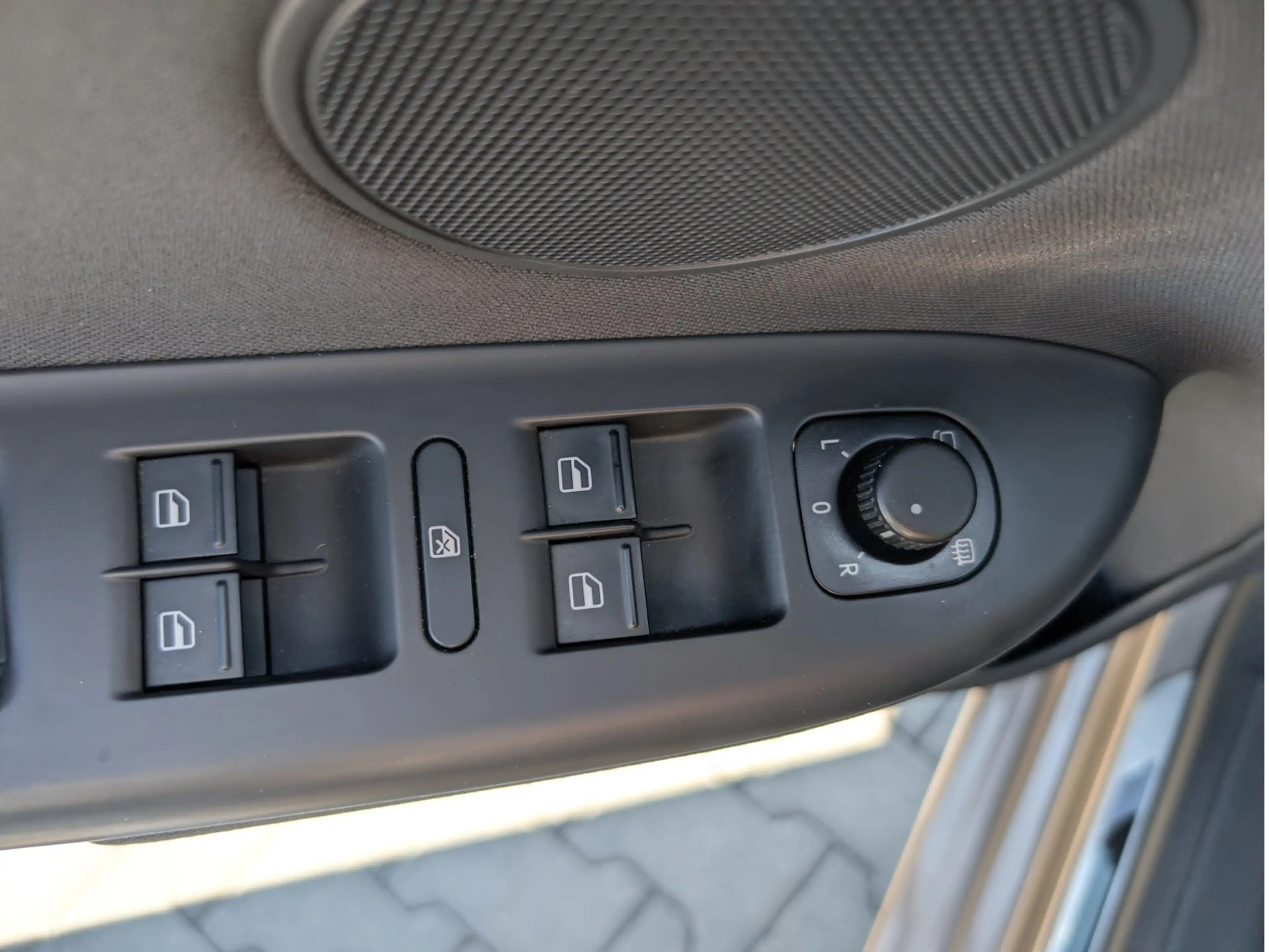 Volkswagen Golf Plus Match BMT *AbnAHK*Teilleder*Navi — photo 15