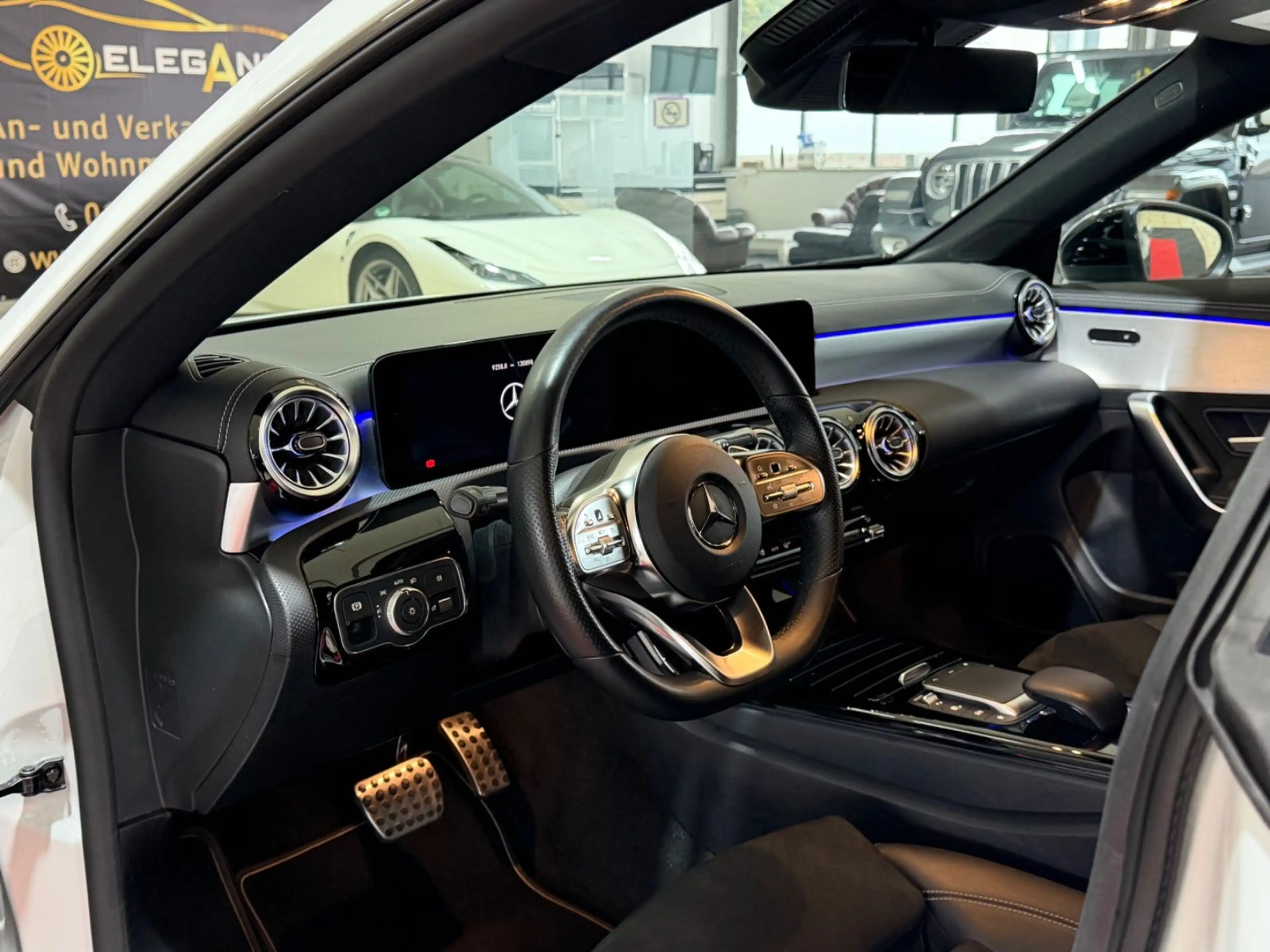 Mercedes-Benz CLA 220 d Edition*AMG-LINE*NIGHT-PAKET*LED* — photo 14