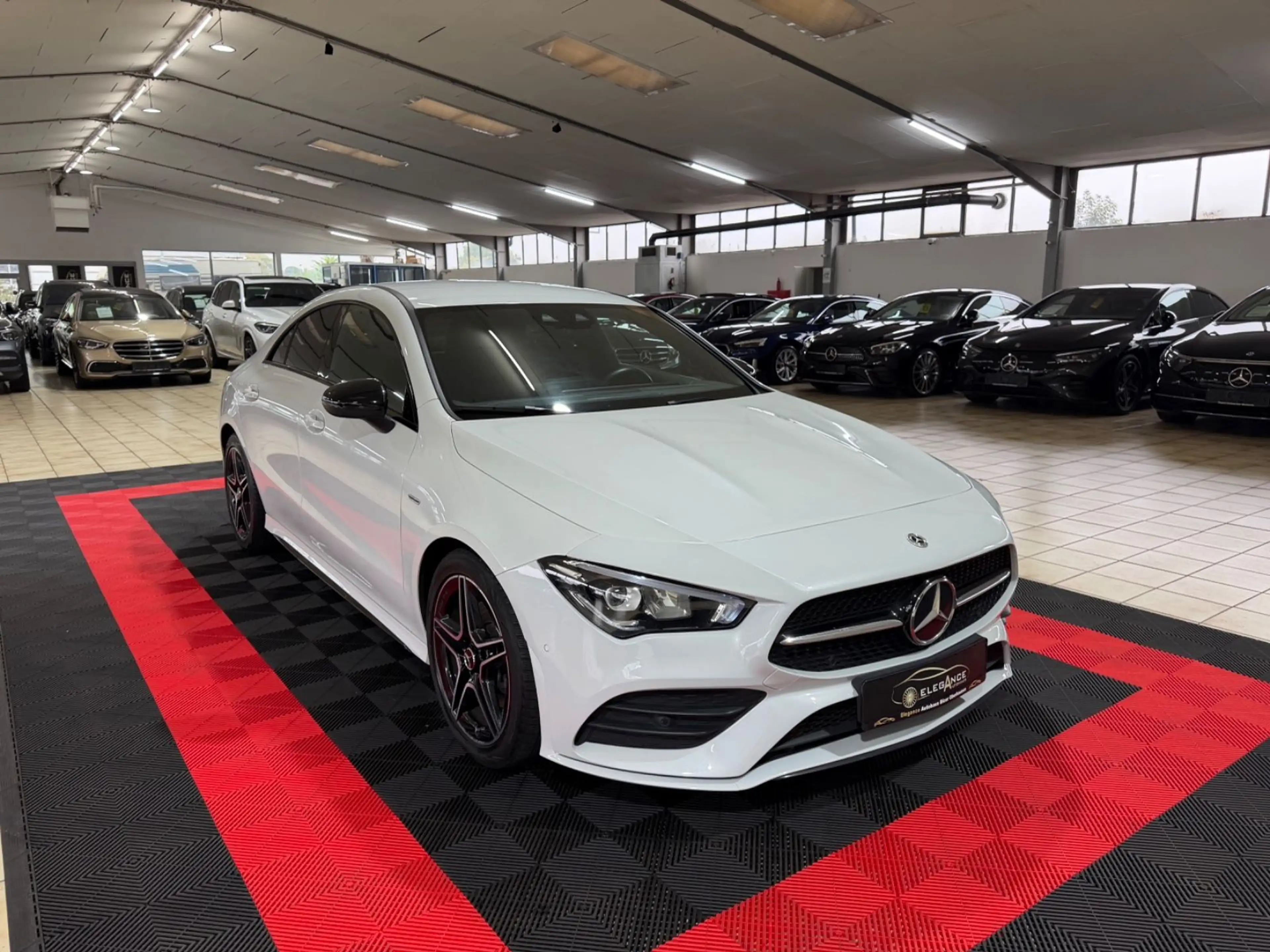 Mercedes-Benz CLA 220 d Edition*AMG-LINE*NIGHT-PAKET*LED* — photo 5