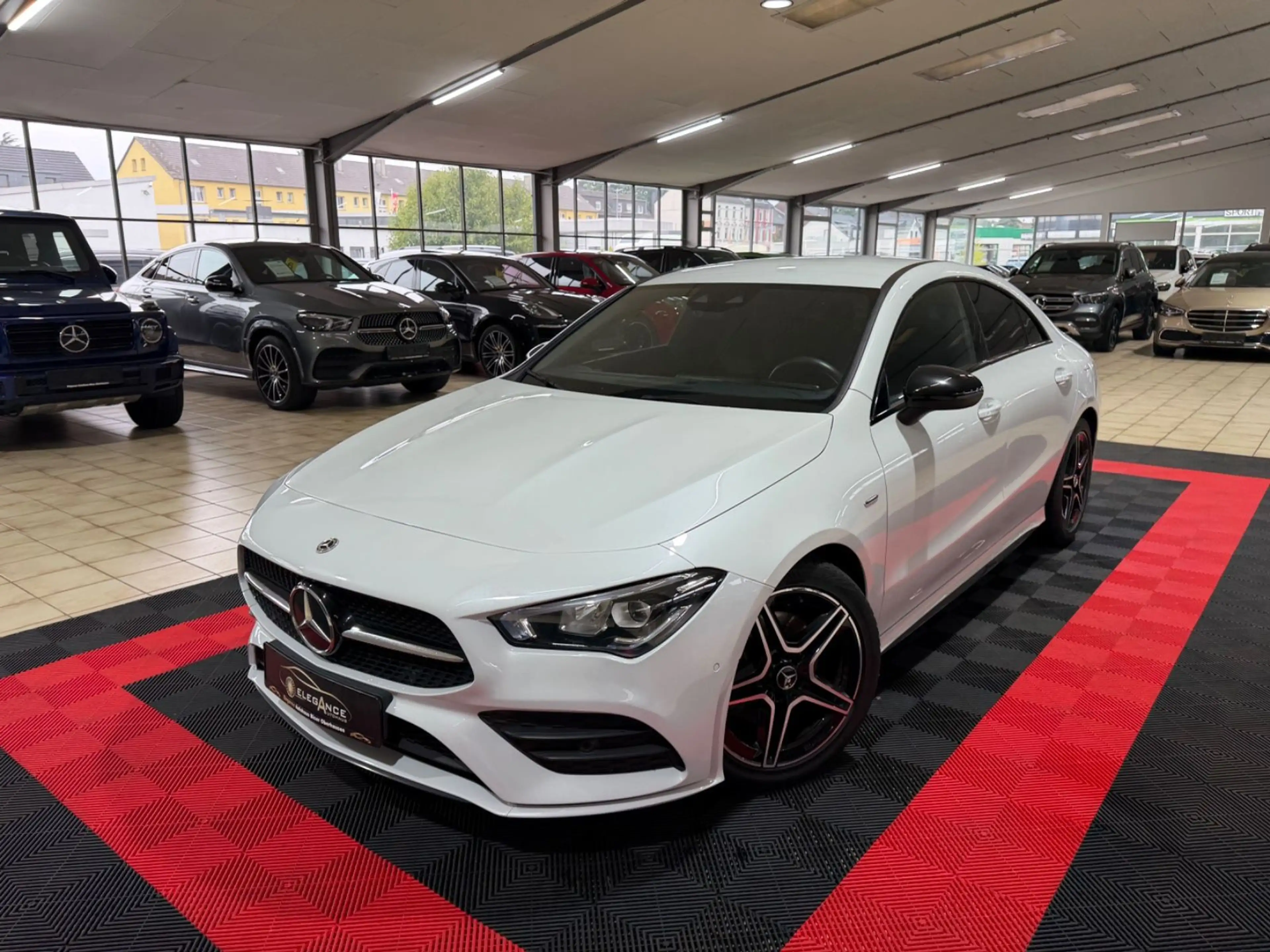 Mercedes-Benz CLA 220 d Edition*AMG-LINE*NIGHT-PAKET*LED* — photo 2