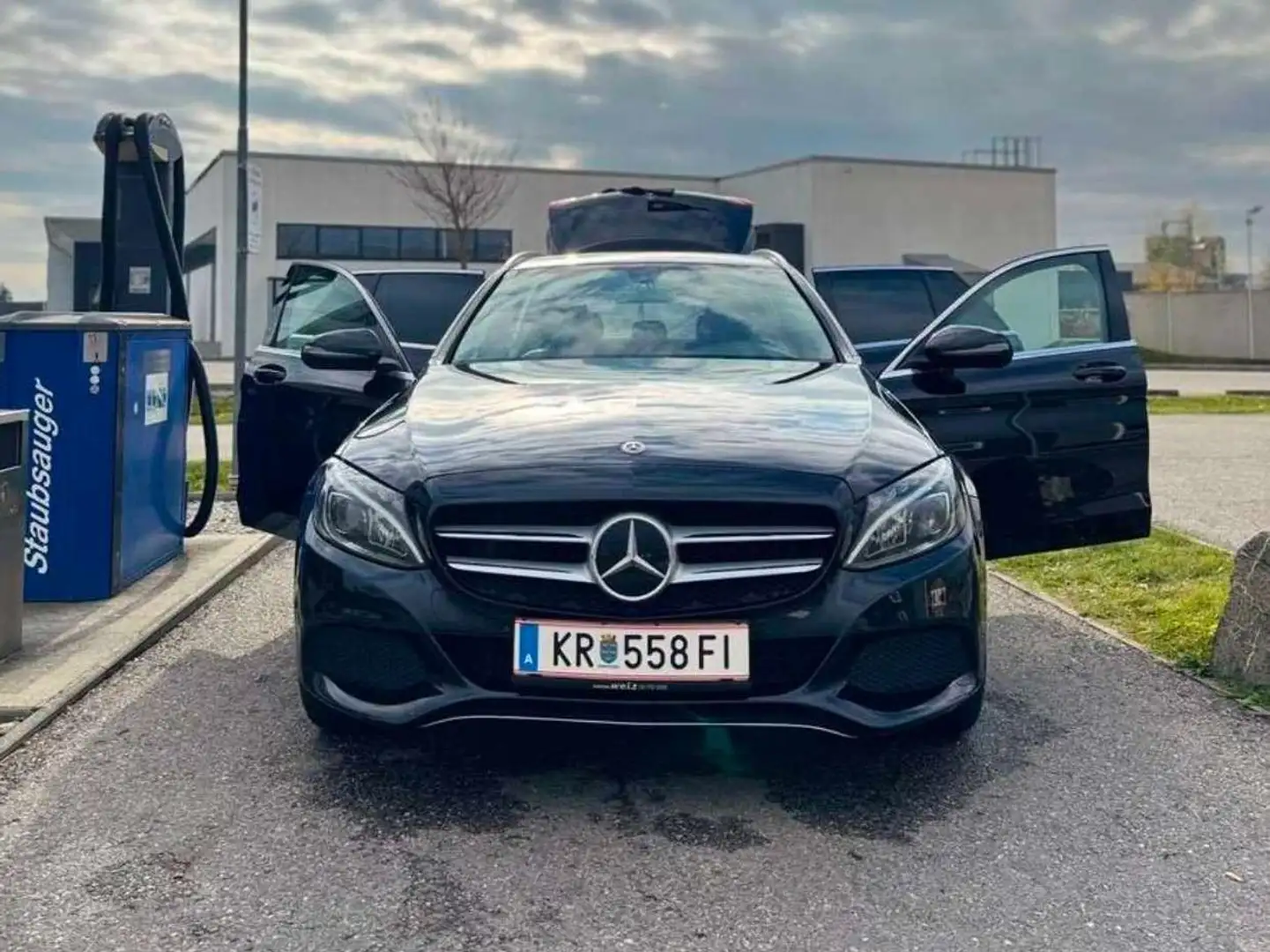 Mercedes-Benz C 220 Schwarz - 1