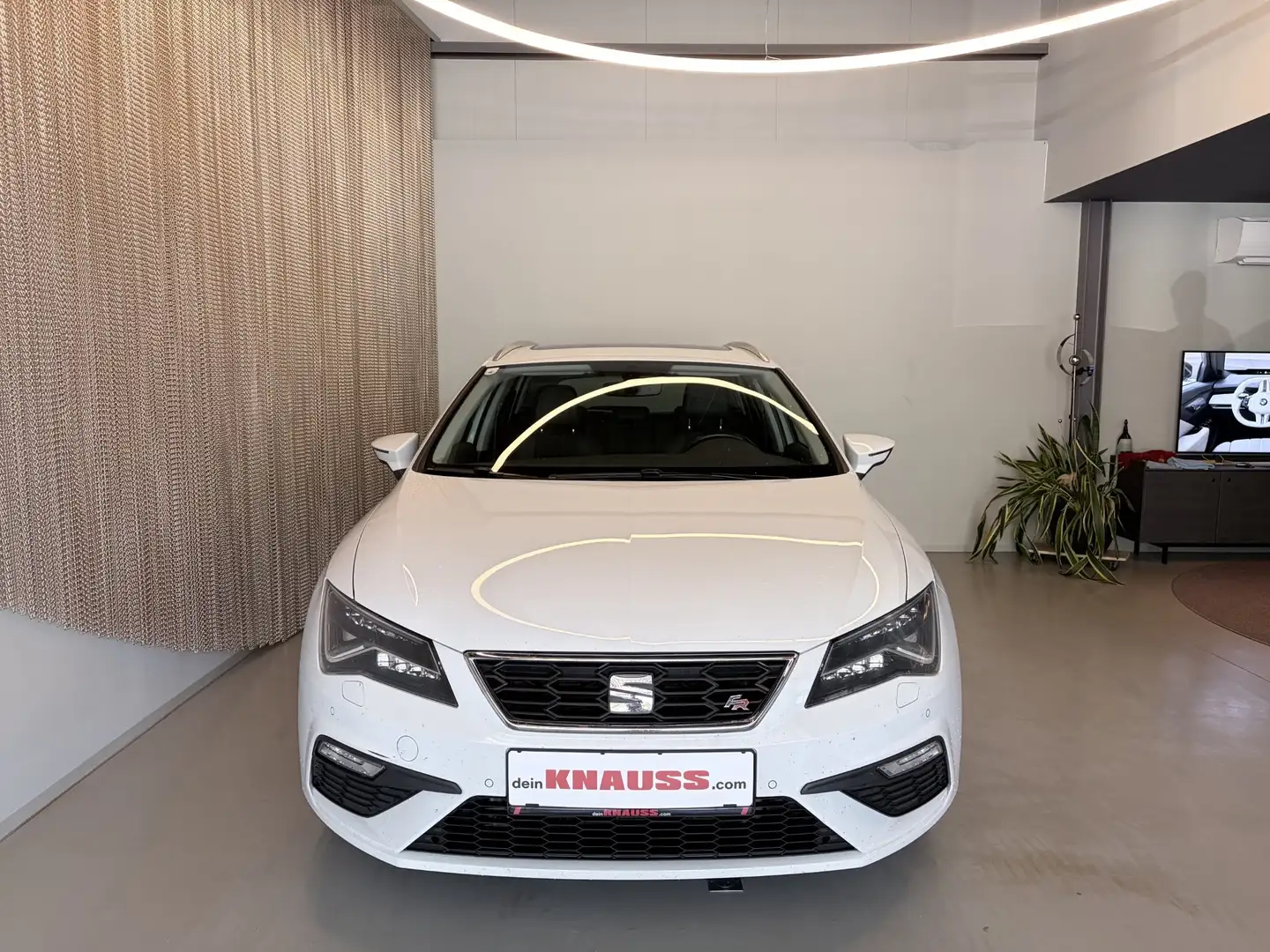SEAT Leon ST FR 1,4 TSI ACT Weiß - 2