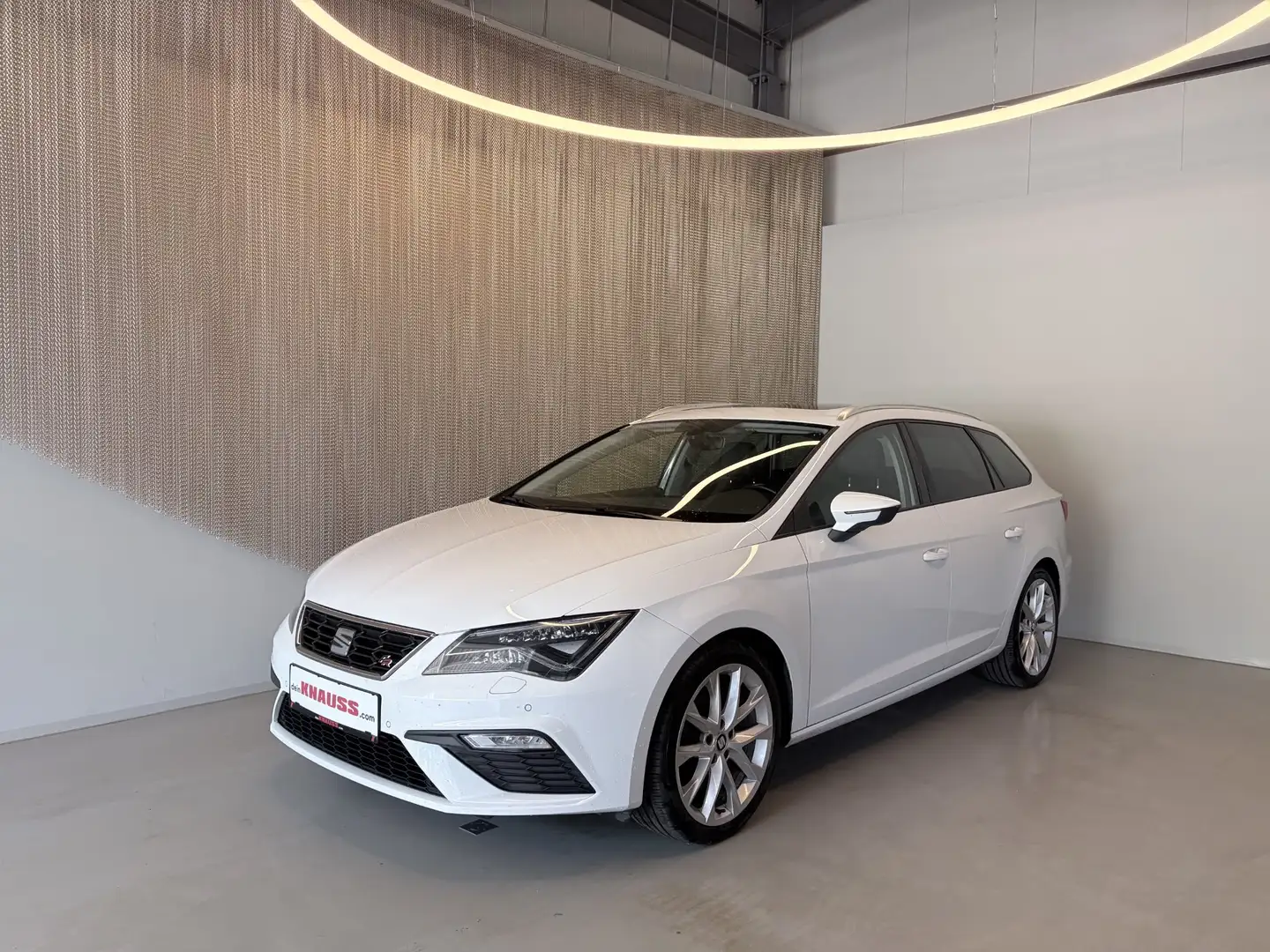 SEAT Leon ST FR 1,4 TSI ACT Weiß - 1