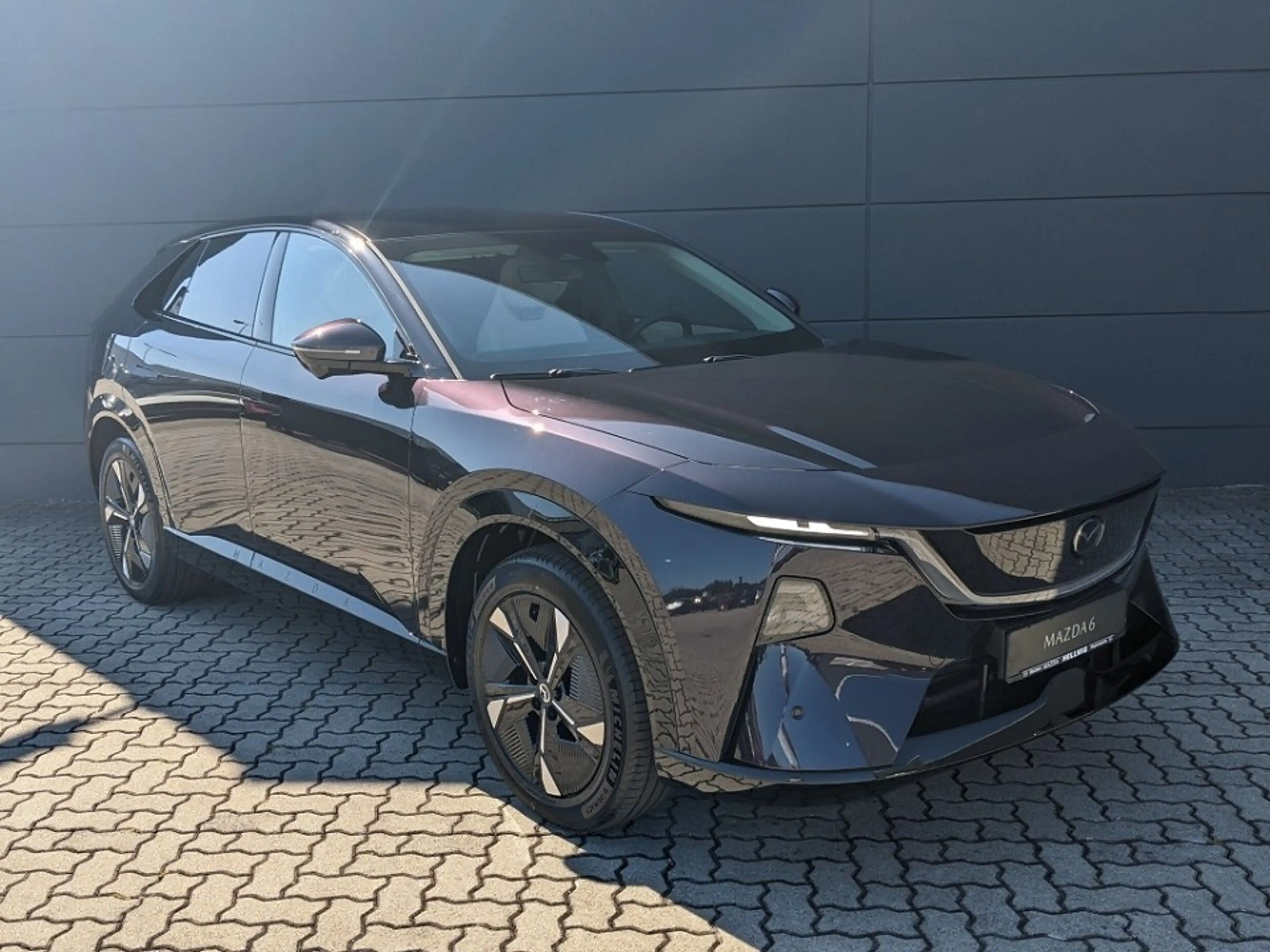 Mazda CX-6e EV (258PS) Takumi Leder Weiß Panodach NEU — photo 7