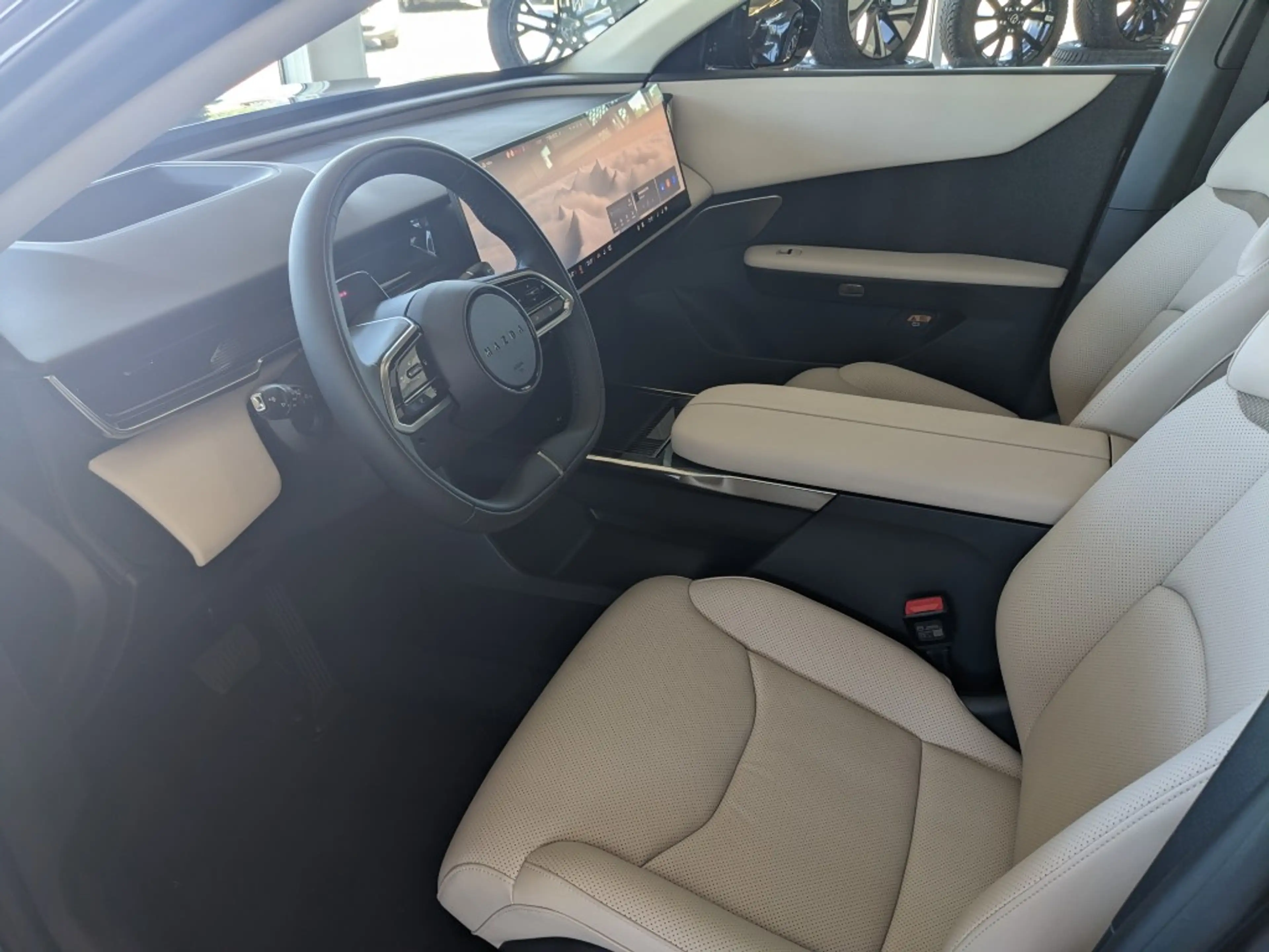 Mazda CX-6e EV (258PS) Takumi Leder Weiß Panodach NEU — photo 8