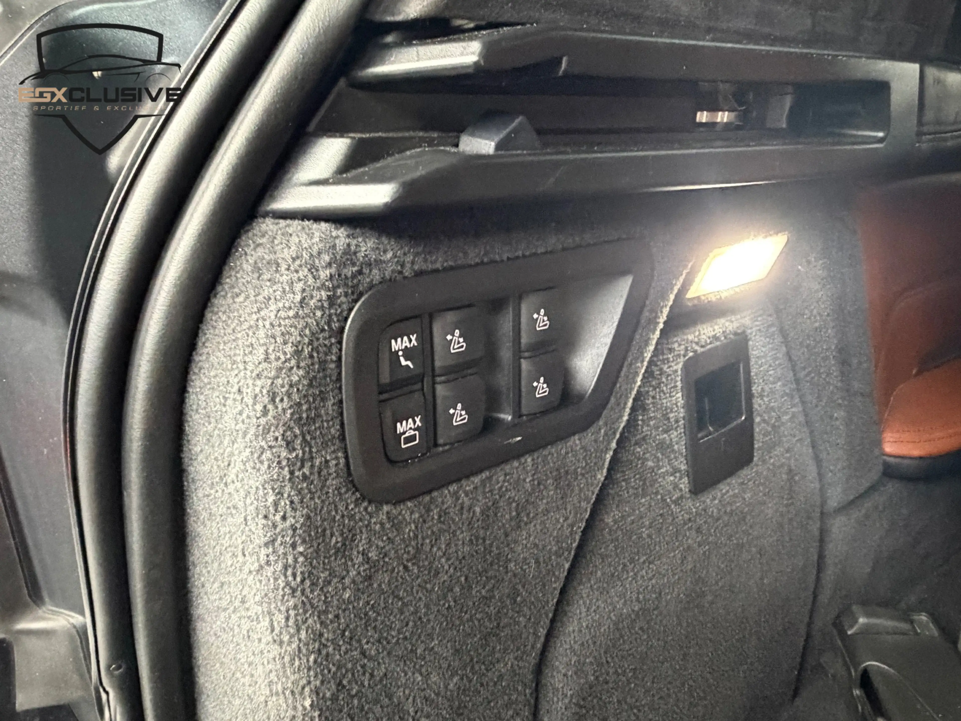 BMW X7 XDrive40i 6P M Pakket/Sky/Alcantara/Laser/HUD — photo 33