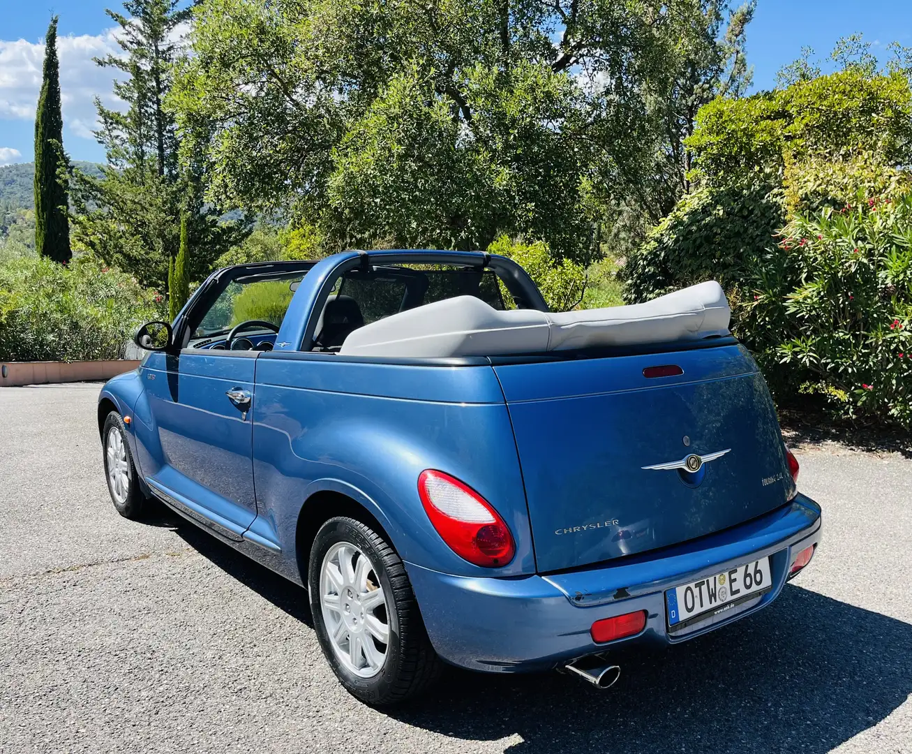 Chrysler PT Cruiser PT Cruiser Cab 2.4 Touring Bleu - 2