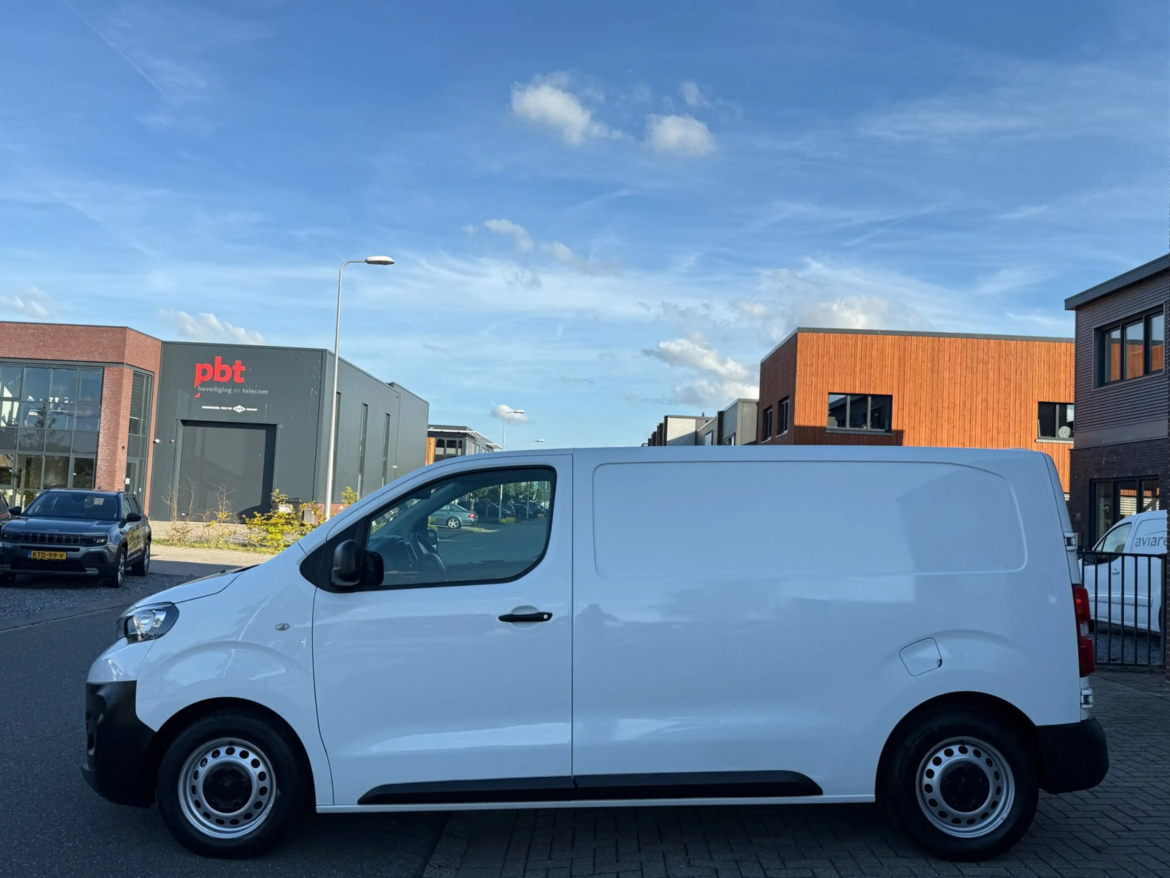 Peugeot Expert 226S 1.6 BlueHDI! Btw Vrij! Airco! 3-Pers.! — photo 9