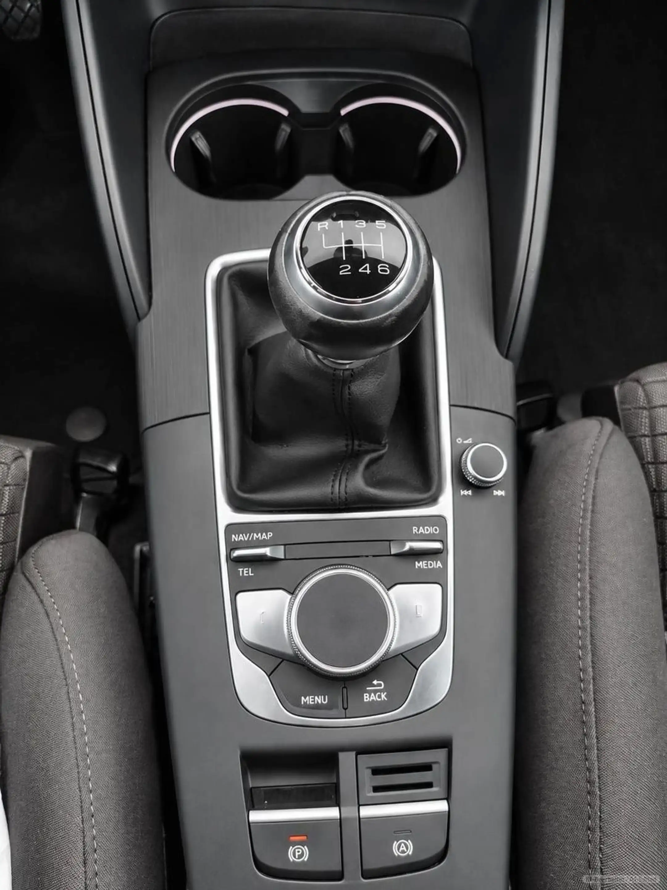 Audi A3 Sportback sport Bi-Xenon Navi — photo 14