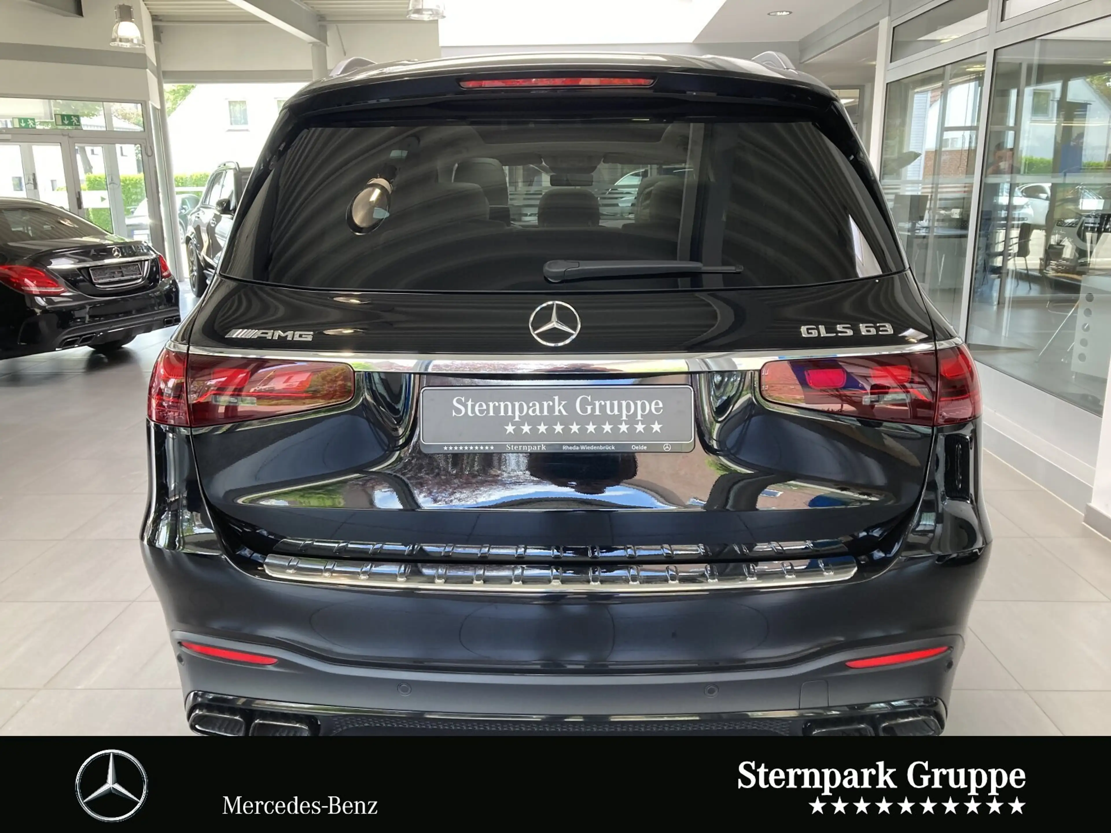 Mercedes-Benz GLS 63 AMG GLS 63 AMG 4M+ Ultimate,StHZ,Pano,AHK,4xSitzkl. — photo 3
