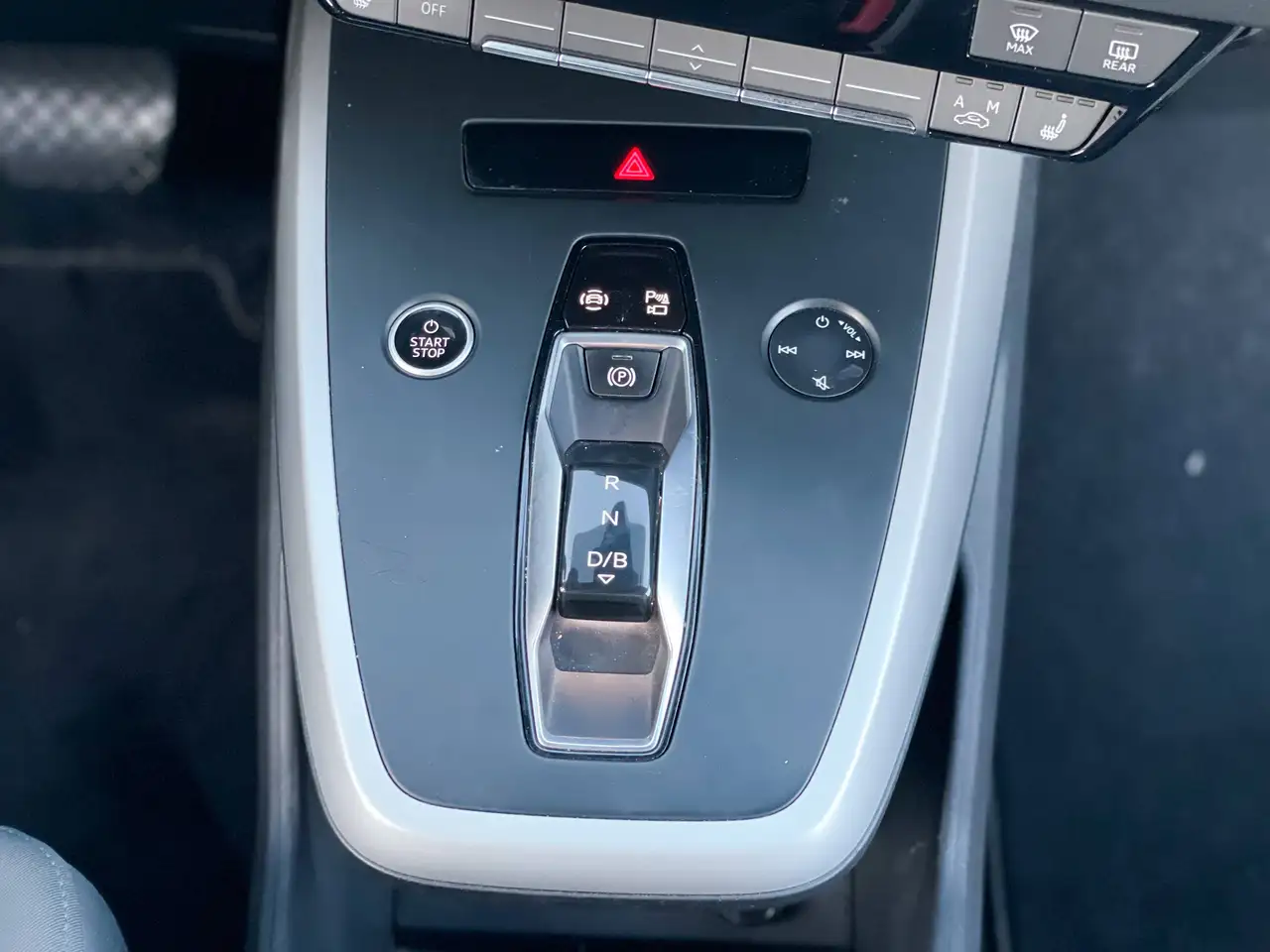 Audi Q4 e-tron — photo 10 sur 50