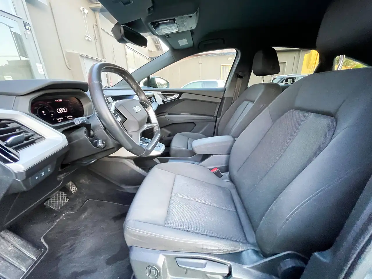 Audi Q4 e-tron — photo 37 sur 50