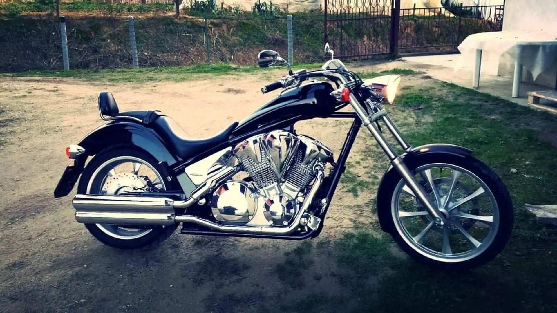 Honda VT 1300 CX Fury Negru - 1