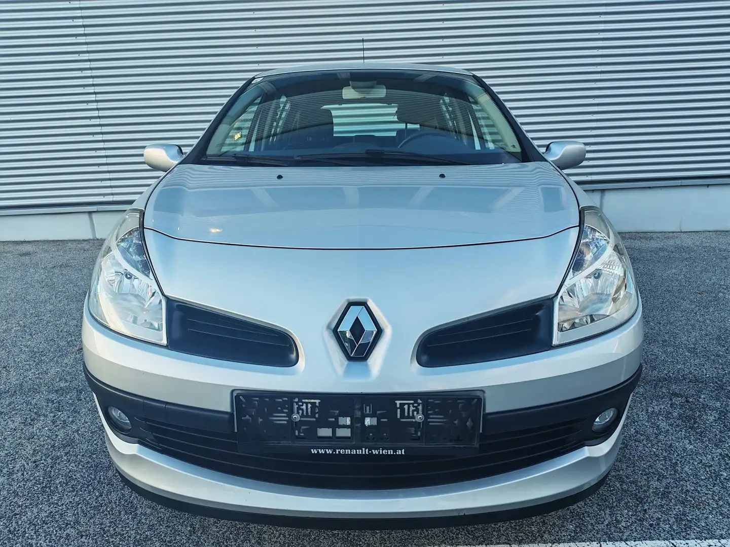Renault Clio Clio Exception 1,2 16V ° NUR 94TKM ° T.LEDER ° SERVICEGEPFLEGT ° TOP ZUSTAND ° KLIMA ° ISOFIX ° Silber - 2