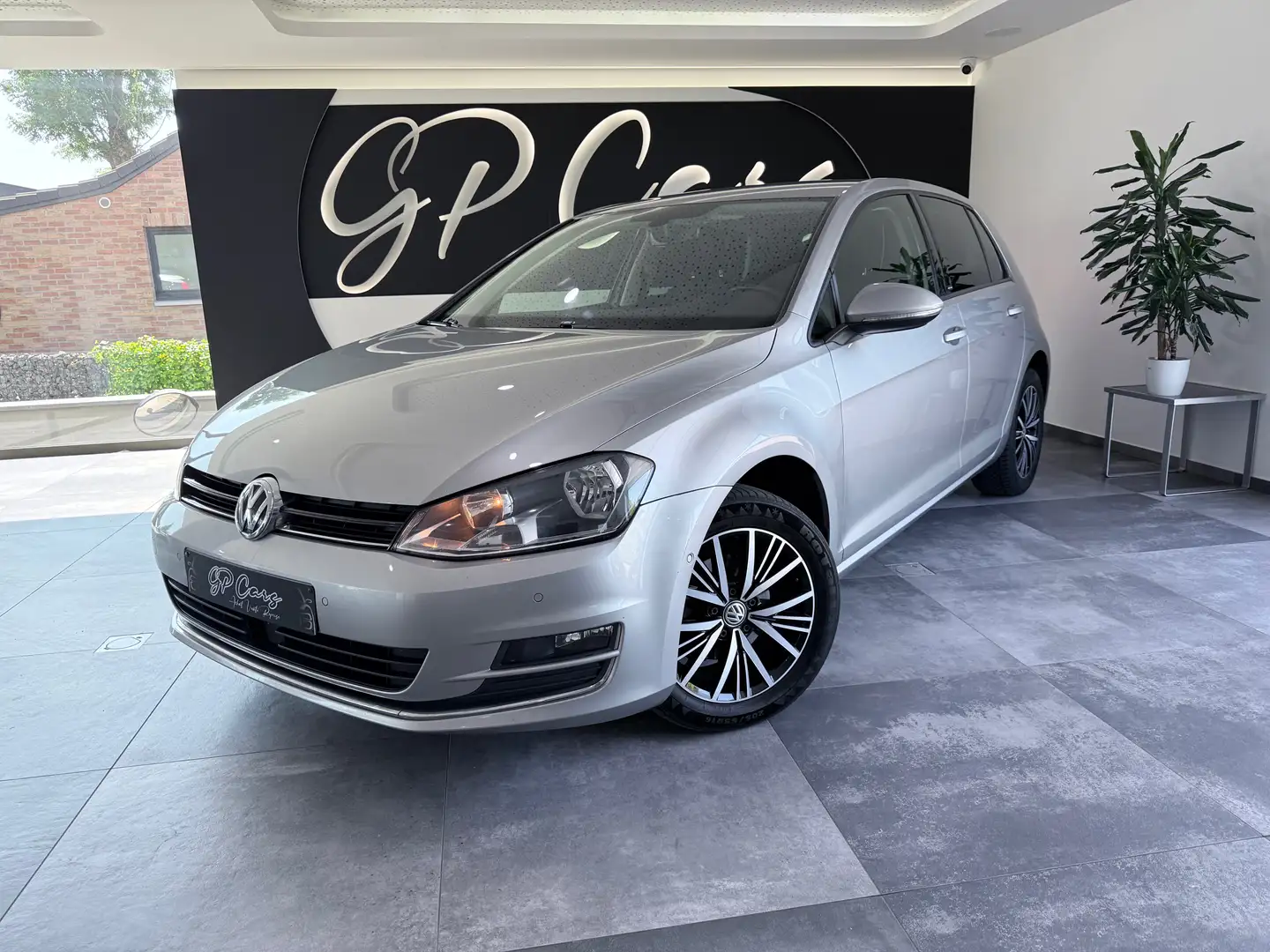 Volkswagen Golf 1.2 TSI Allstar Gris - 1