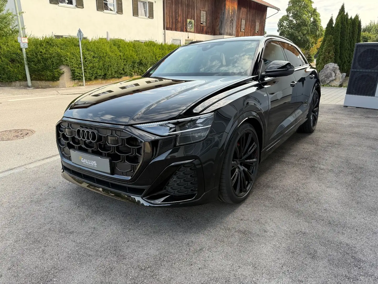 Audi Q8 TDI quattro 210 kW*LM 23"*HD MATRIX LED*B&O* Schwarz - 1