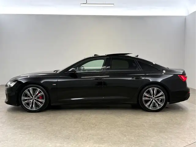 Audi A6 view 12