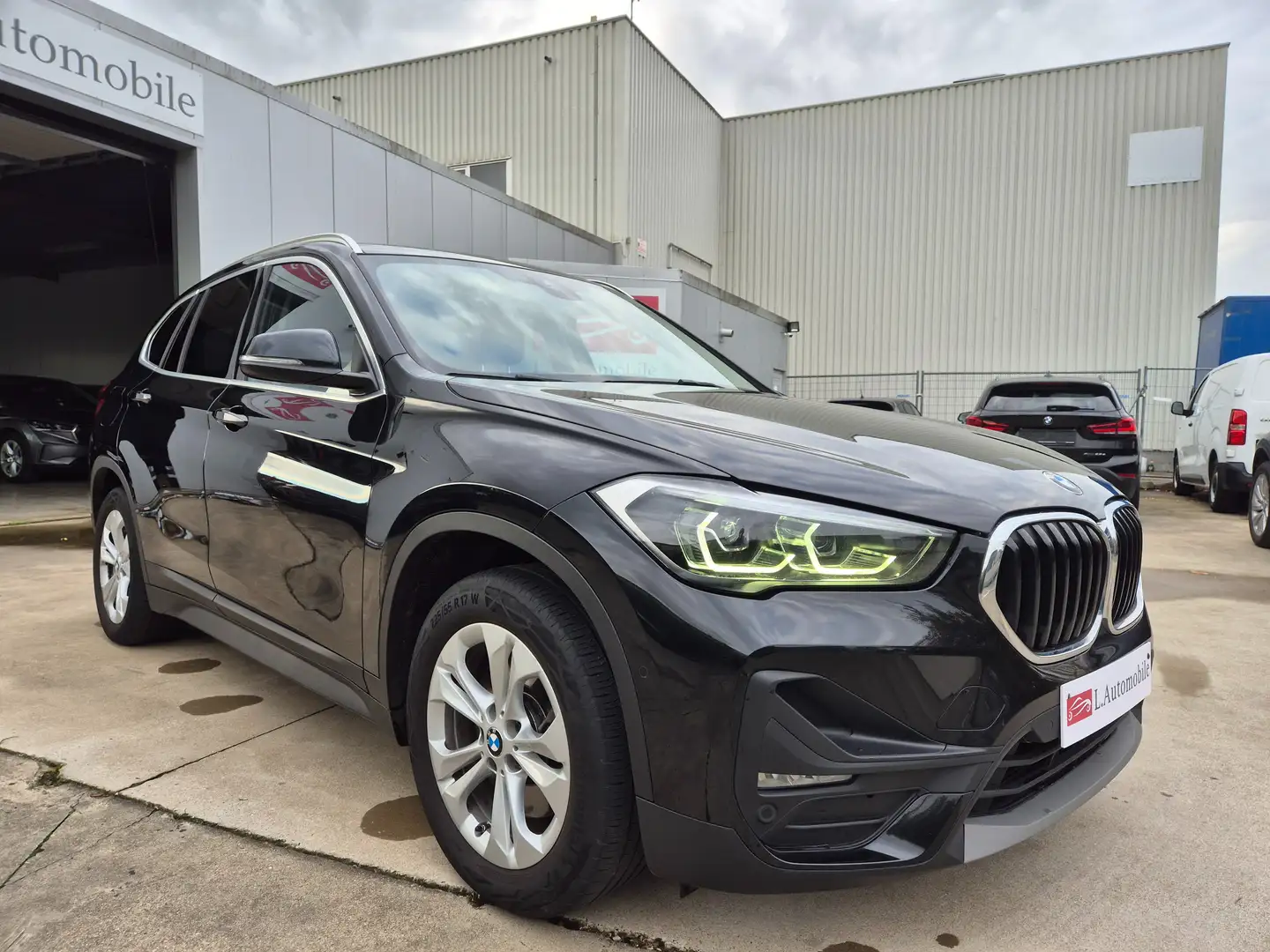BMW X1 xDrive25e // 4WD // 220cv HYBRID // 95.345 KM !! Schwarz - 2