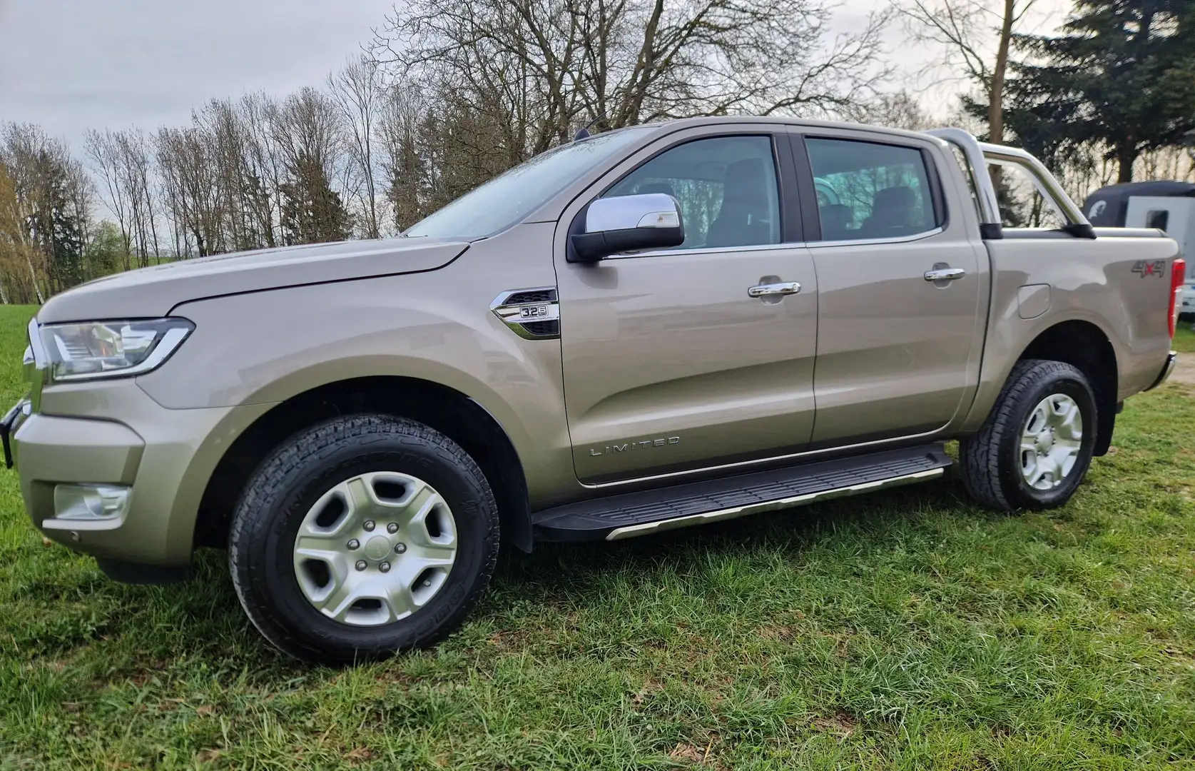 Ford Ranger Ranger Doppelkabine Limited 4x4 2,0 EcoBlue Aut. Limited Grau - 1