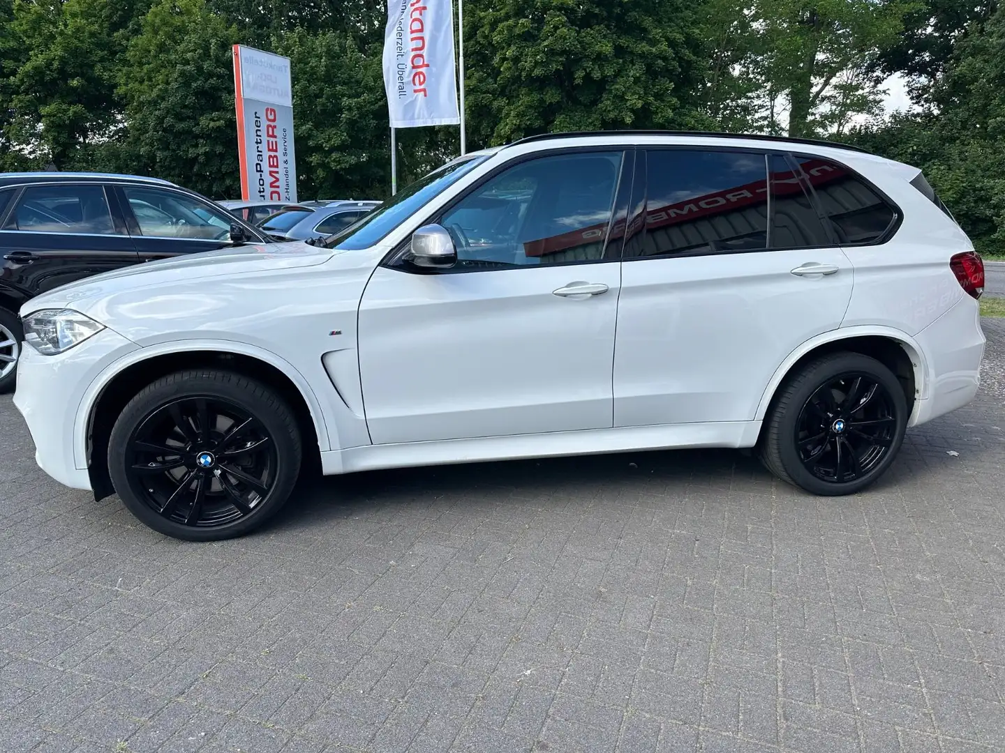 BMW X5 xDrive 40d M-Sport H&K Pano Vollausst. Bianco - 2