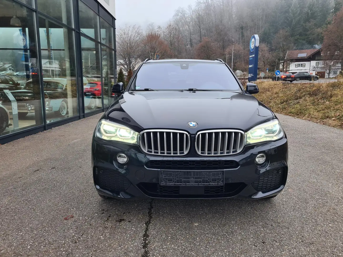 BMW X5 40d AHK+Comfort+Innovations+M-Sport+Pano+H&K Schwarz - 2