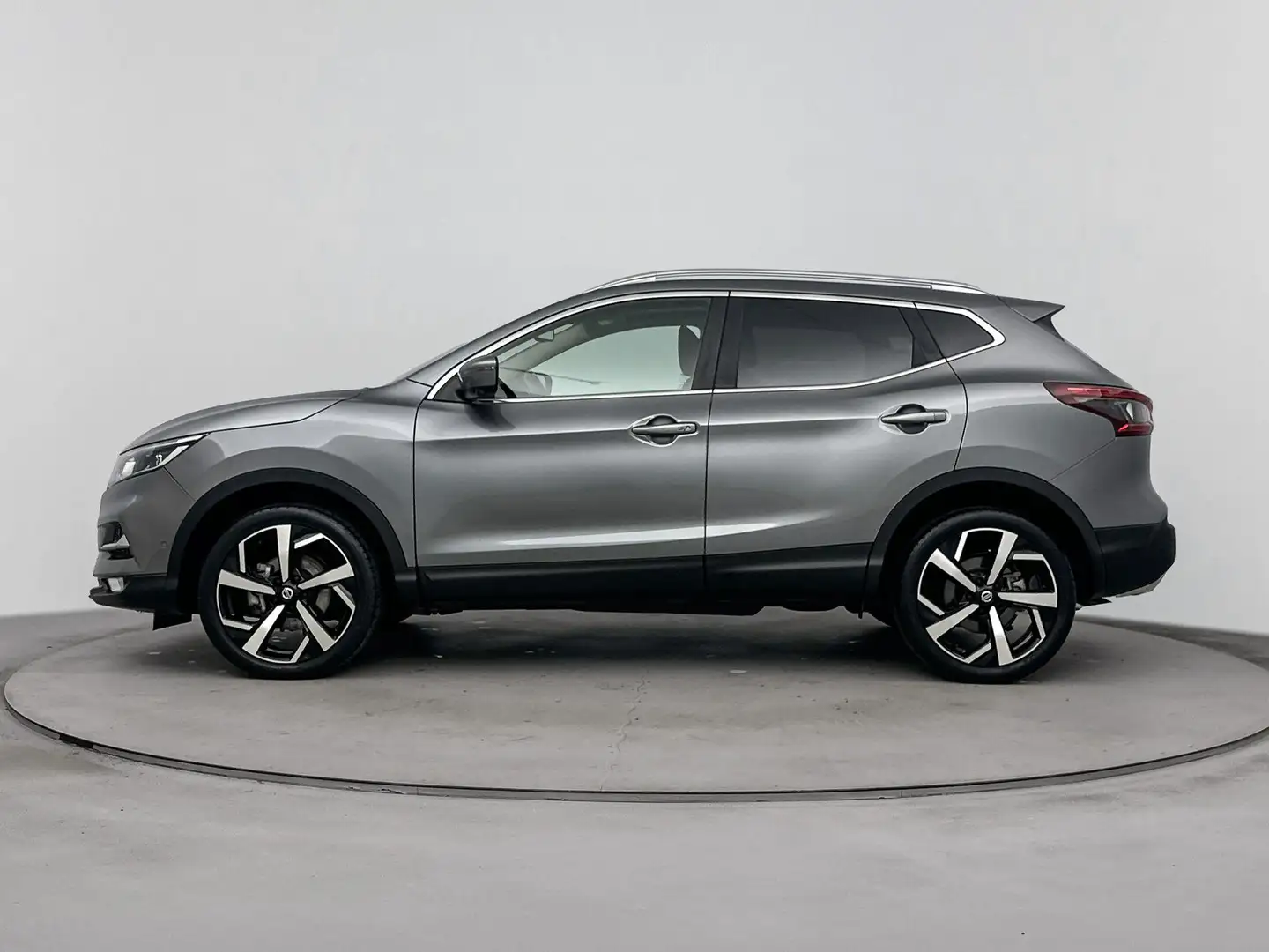 Nissan Qashqai 1.2 Tekna | 360 camera | Leder | LMV | NAVI | Pano Gris - 2