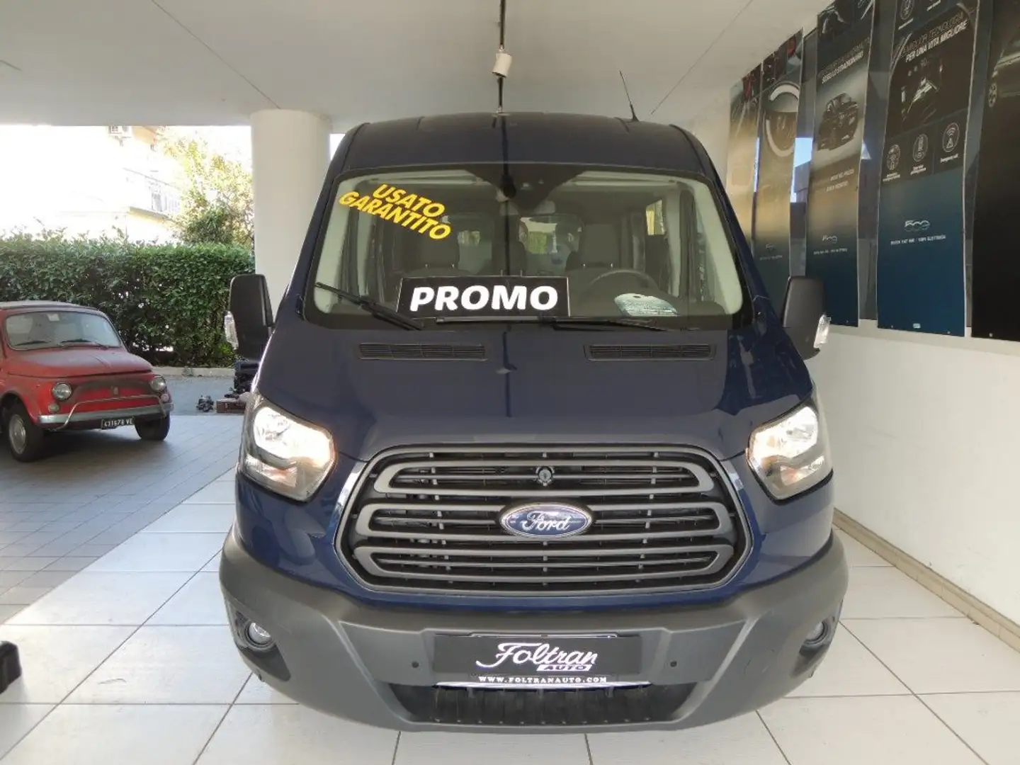 Ford Transit 310 2.0TDCi EcoBlue 130CV Combi Trend Azul - 2