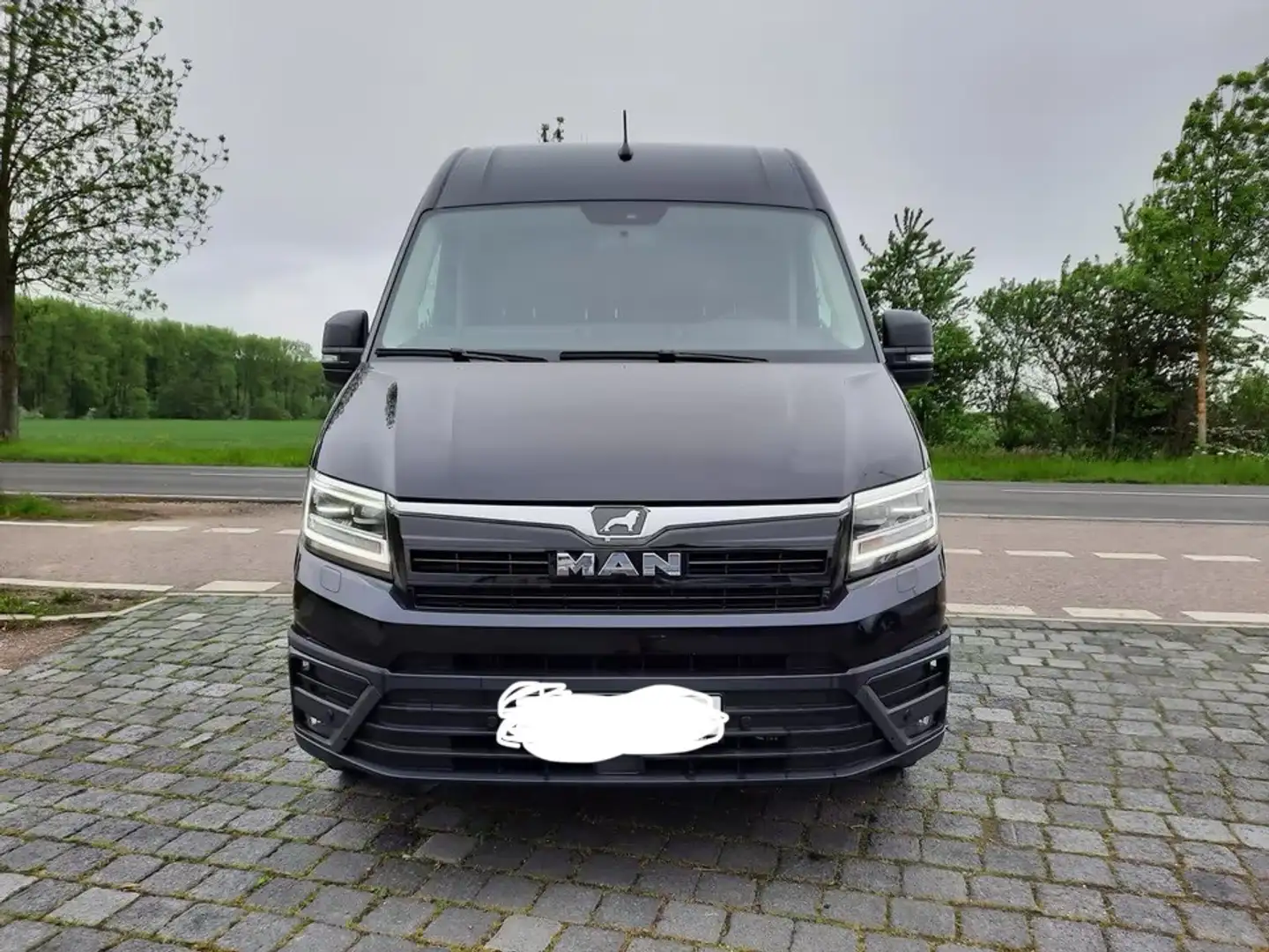 MAN TGE FOURGON 3180 3.5T BVA8 TOIT NORMAL - 1