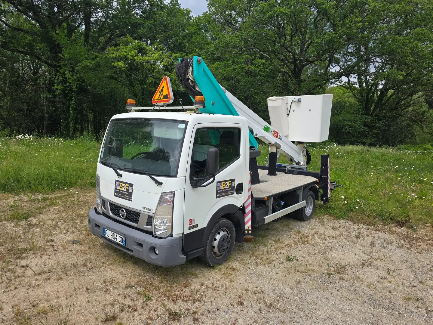 Nissan Cabstar CABSTAR 35.13 CHANTIER BUSINESS Empt 3 B6 Blanc - 1