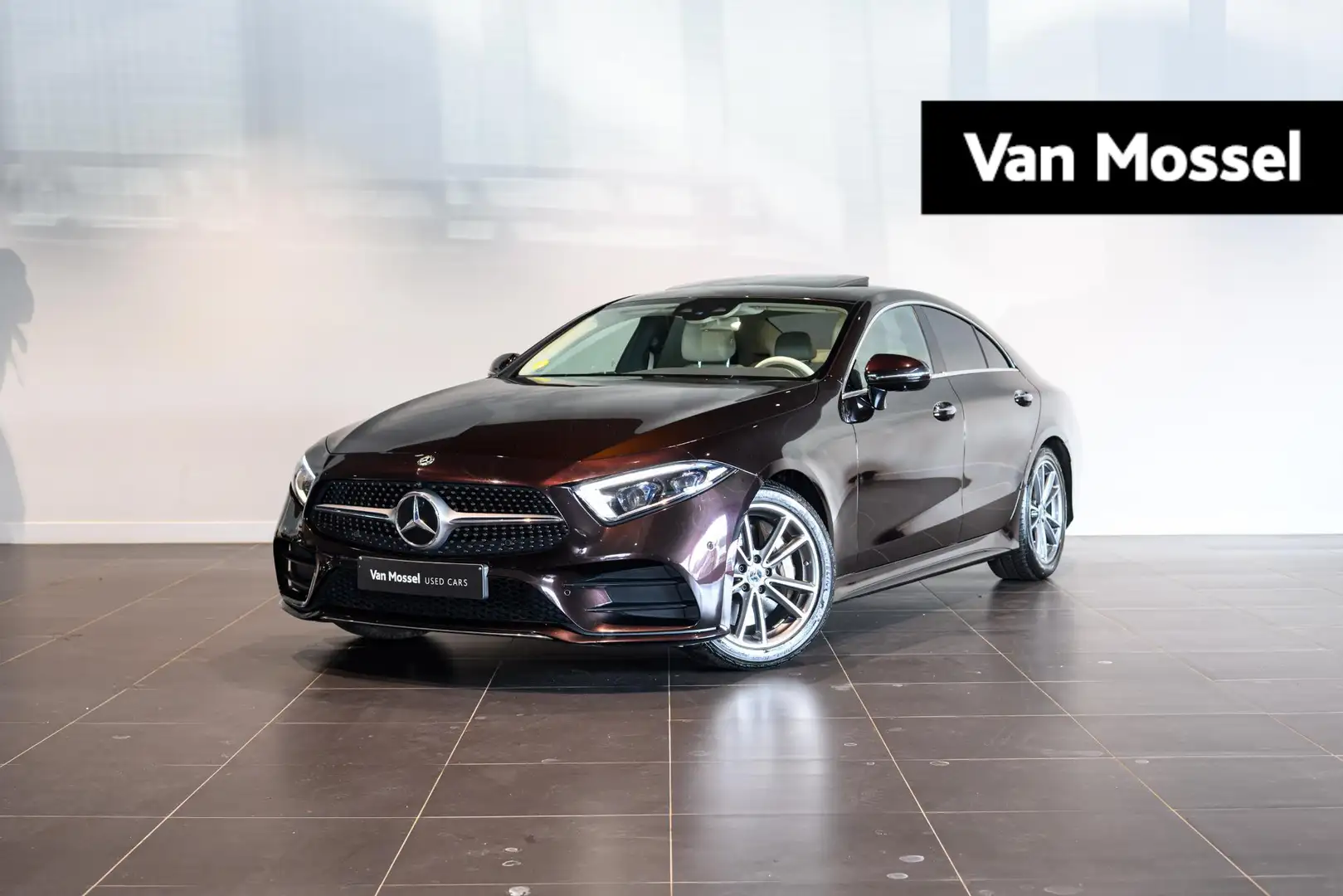 Mercedes-Benz CLS 300 D AMG Line | Pano Dak | Multibeam LED | 360° AMG L - 1