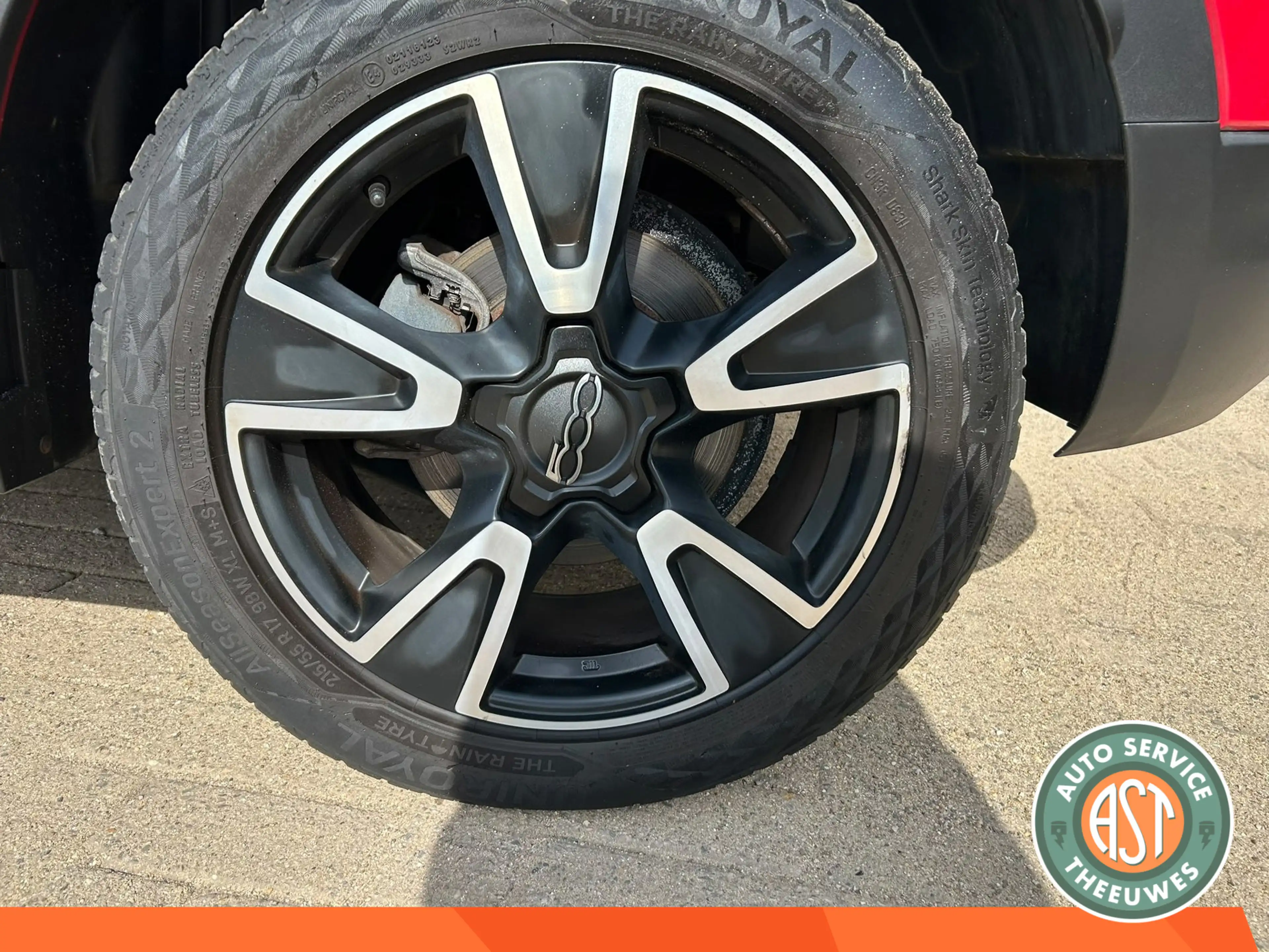 Fiat 500X 1.6 MultiJet LOUNGE NAVI|HALFLEER|CRUISE|CLIMATE — photo 5
