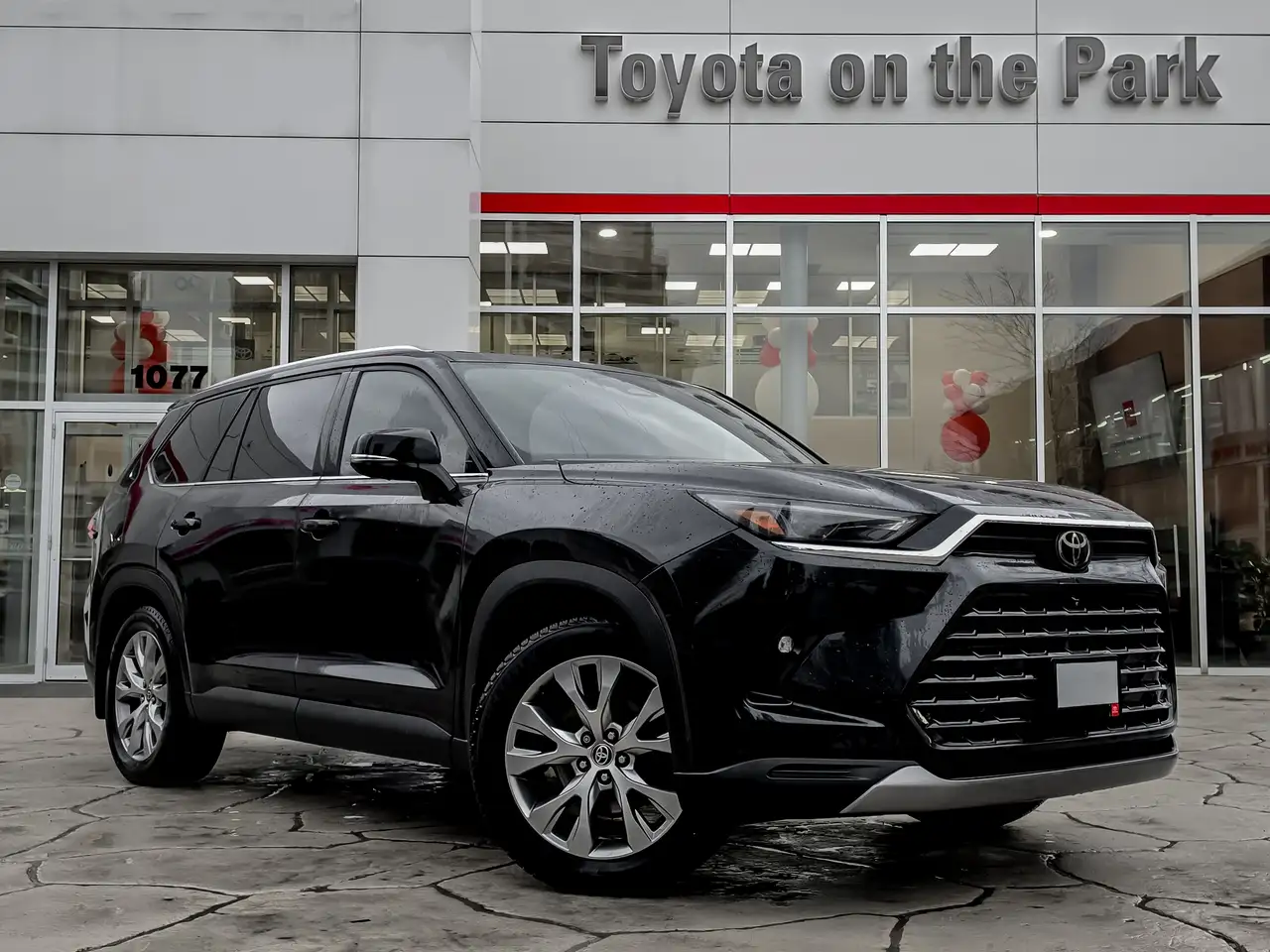 Toyota Grand Highlander снимка Toyota Grand Highlander