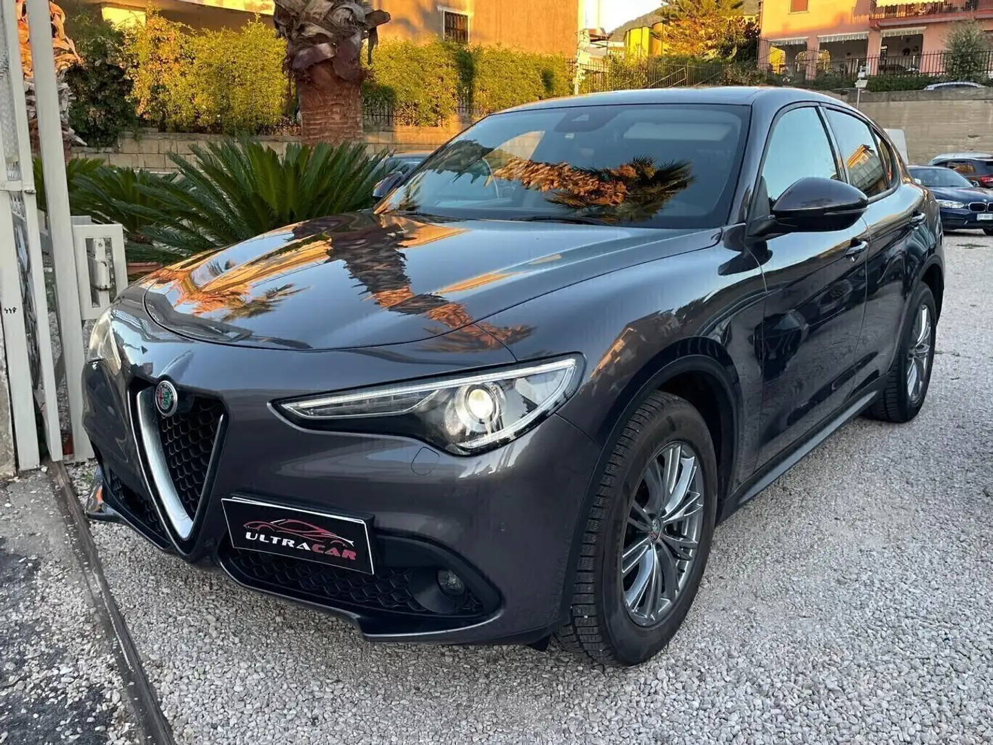 Alfa Romeo Stelvio Stelvio 2.2 Turbodiesel 190 CV AT8 Q4 Business Gris - 1