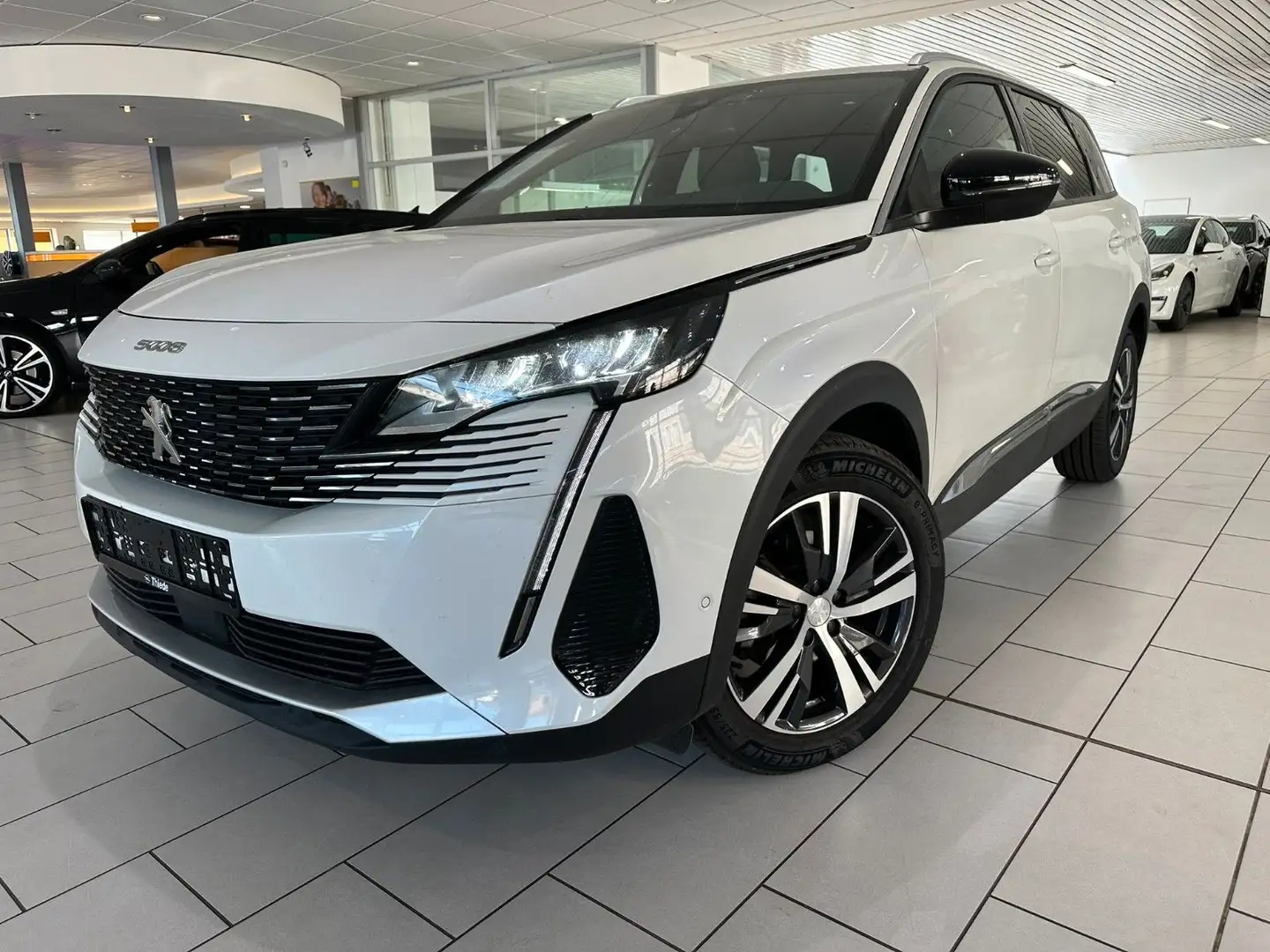 Peugeot 5008 Allure Pack 1.2T NAVI/LED/PDC/CAM/VIRTUAL White - 1
