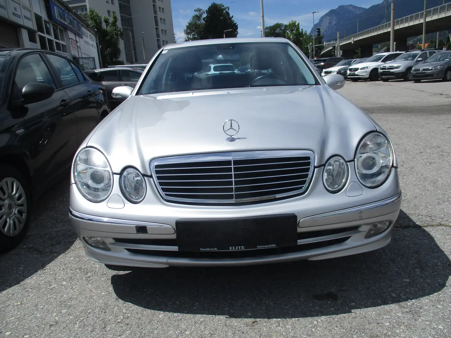 Mercedes-Benz E 220 CDI Aut. Gris - 1