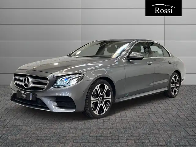 Mercedes-Benz E 220 d Premium 4matic auto