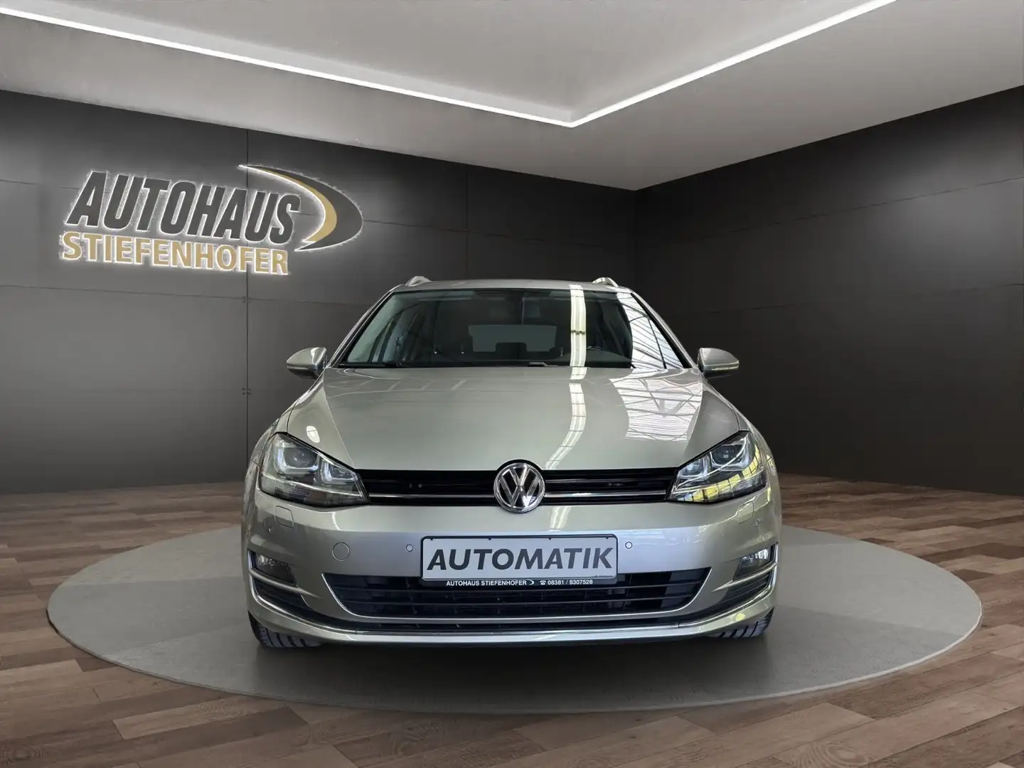 Volkswagen Golf VII Variant Highline BMT/ Bi-Xenon / Navi Silber - 2